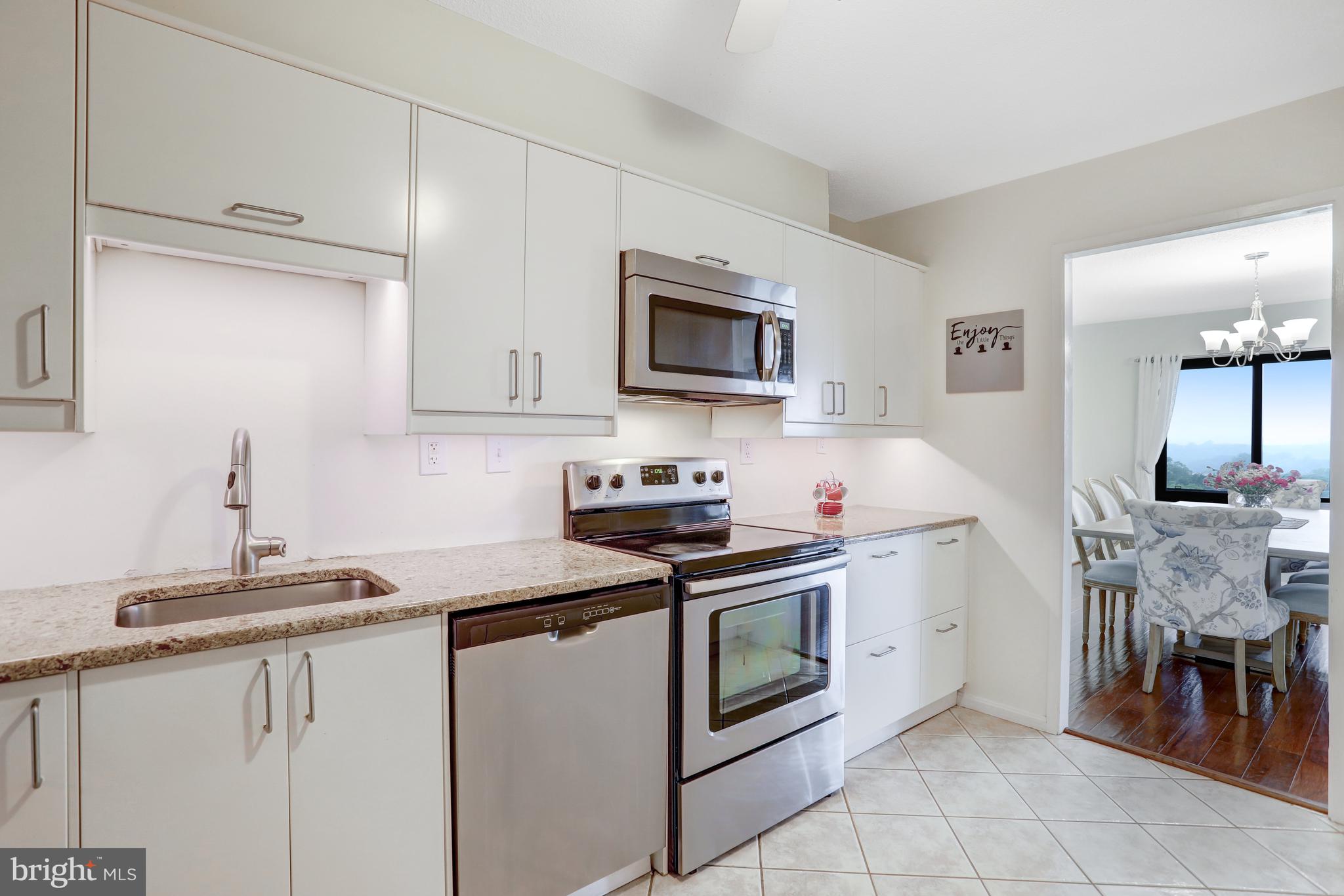 WATERGATE AT LANDMARK - Residential