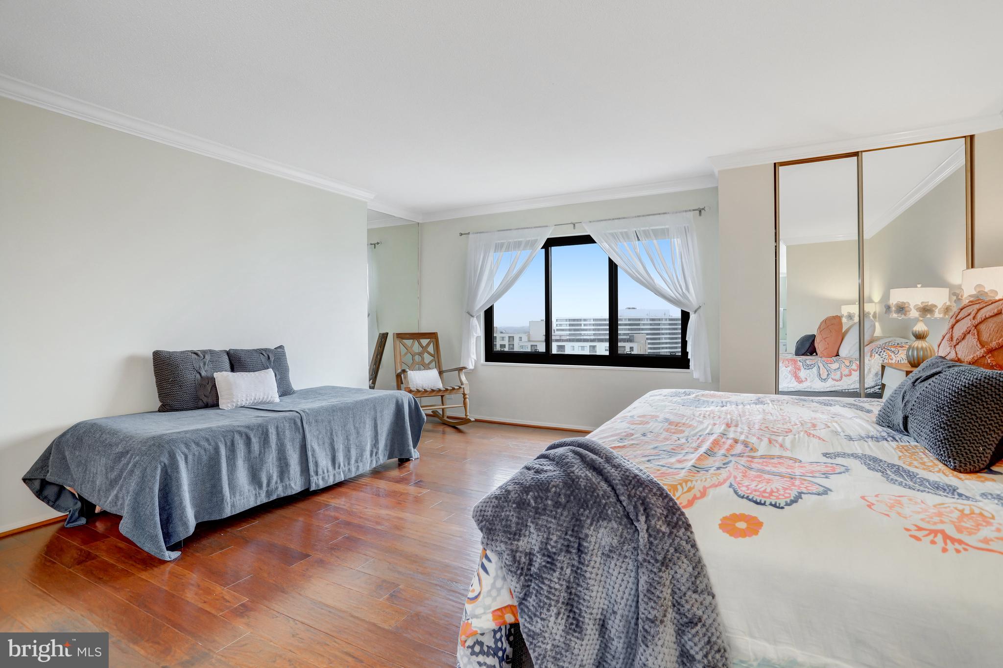 WATERGATE AT LANDMARK - Residential