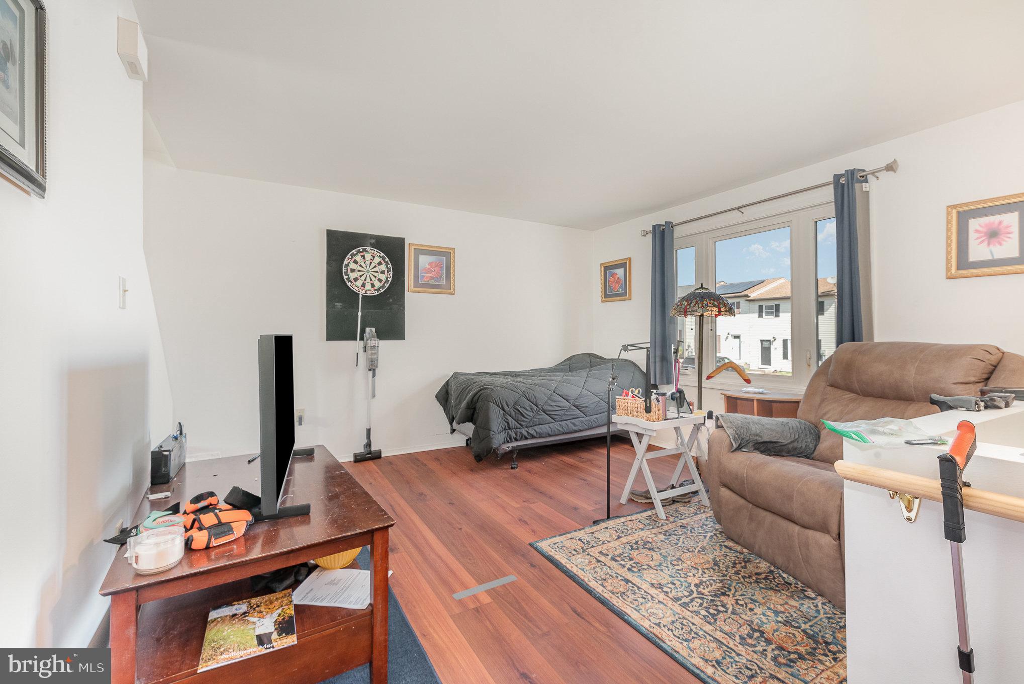 VALLEY GREEN VILLAGE WEST - Residential