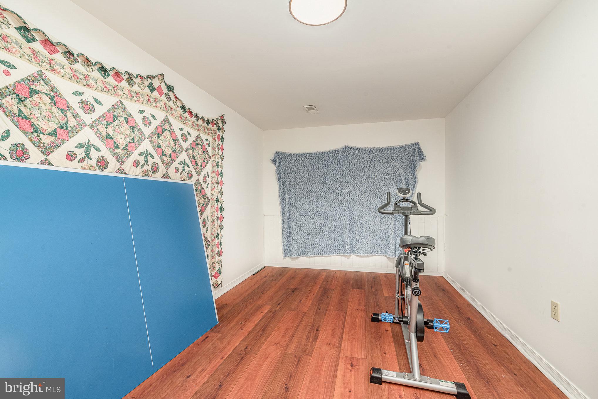 VALLEY GREEN VILLAGE WEST - Residential