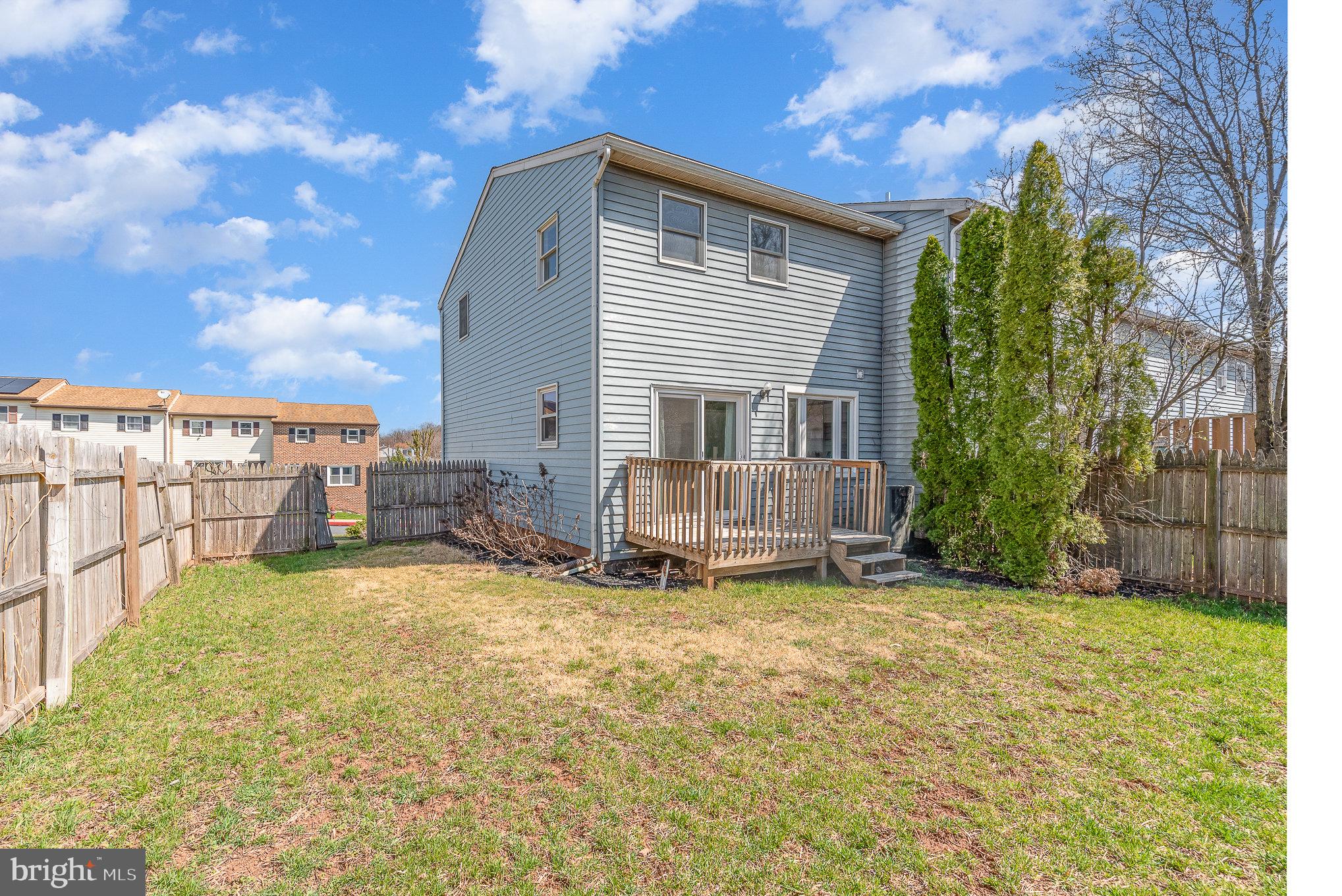 VALLEY GREEN VILLAGE WEST - Residential