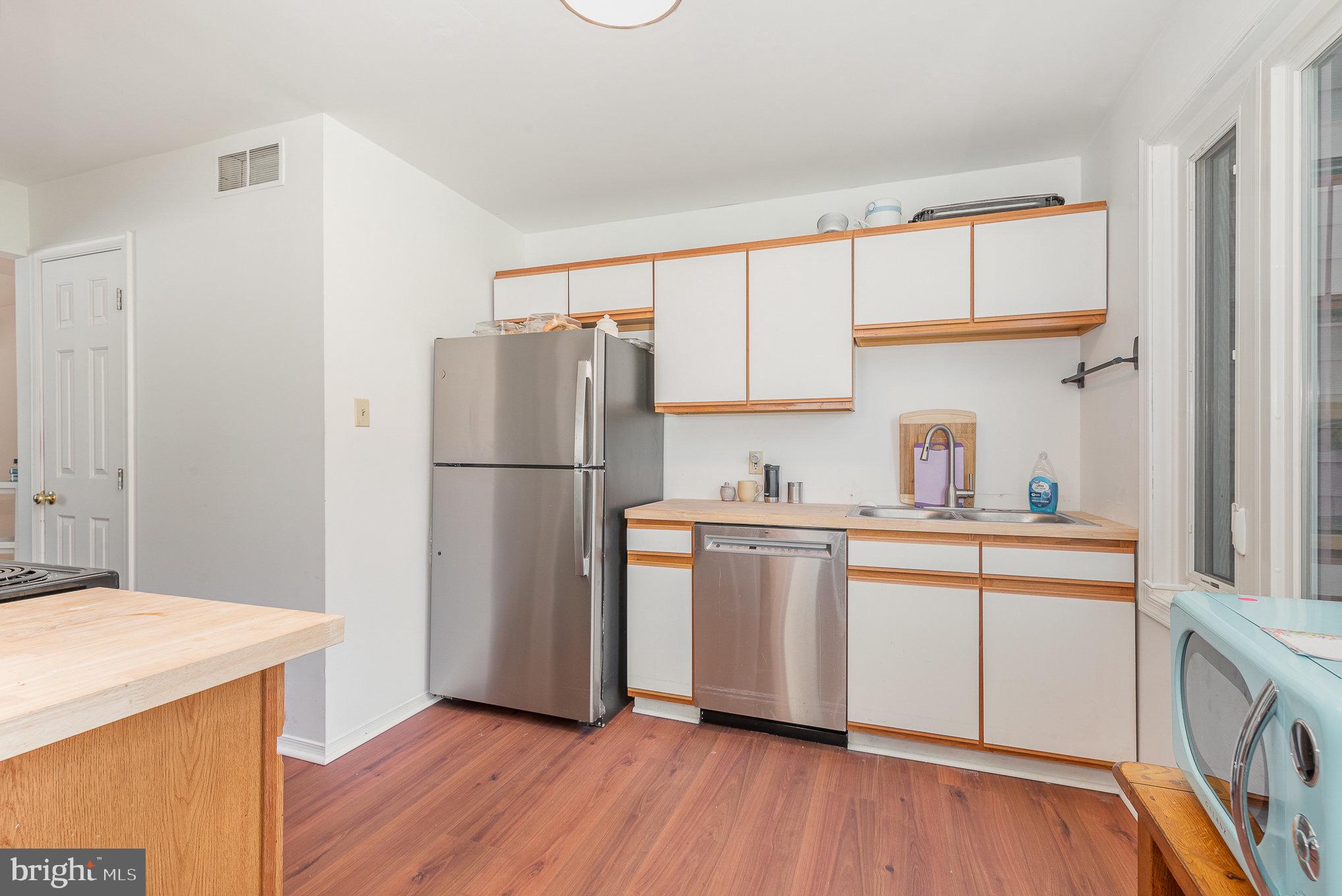 VALLEY GREEN VILLAGE WEST - Residential