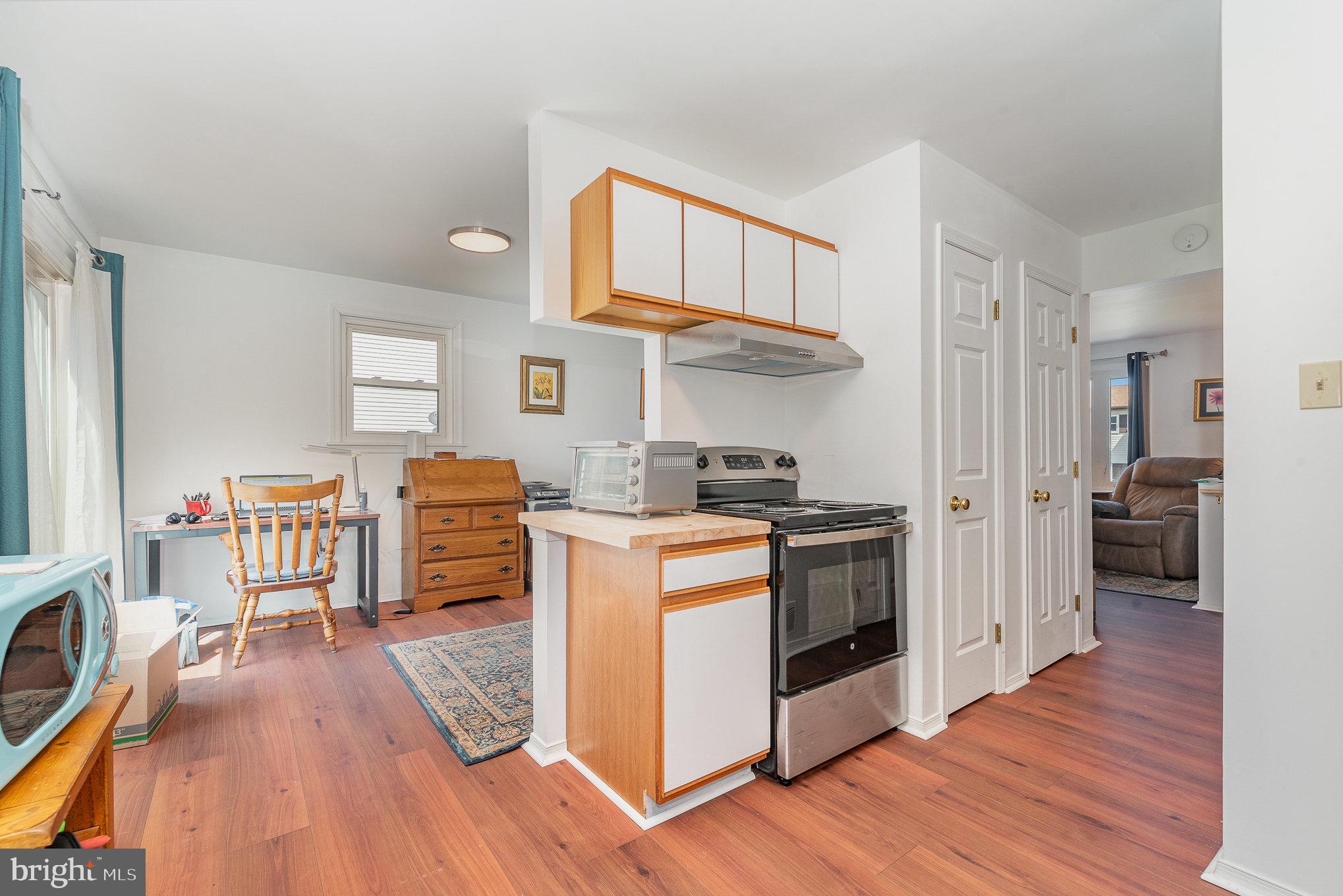 VALLEY GREEN VILLAGE WEST - Residential