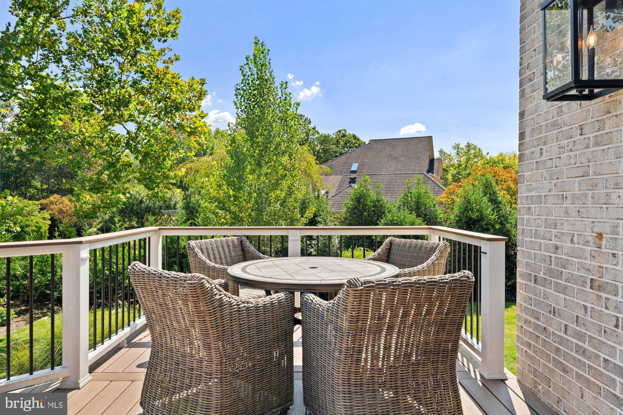 POLO PLACE - Residential