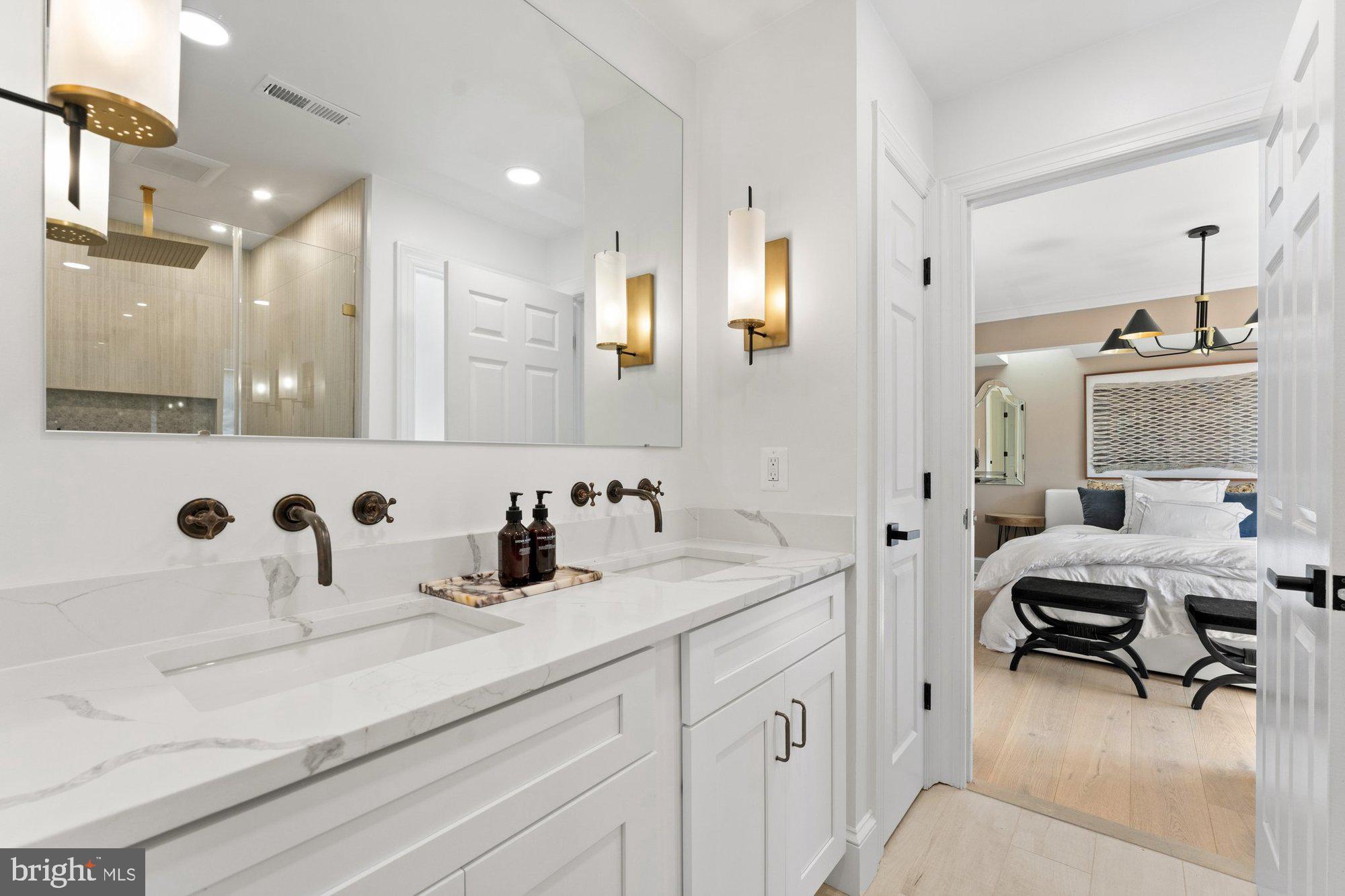 POLO PLACE - Residential