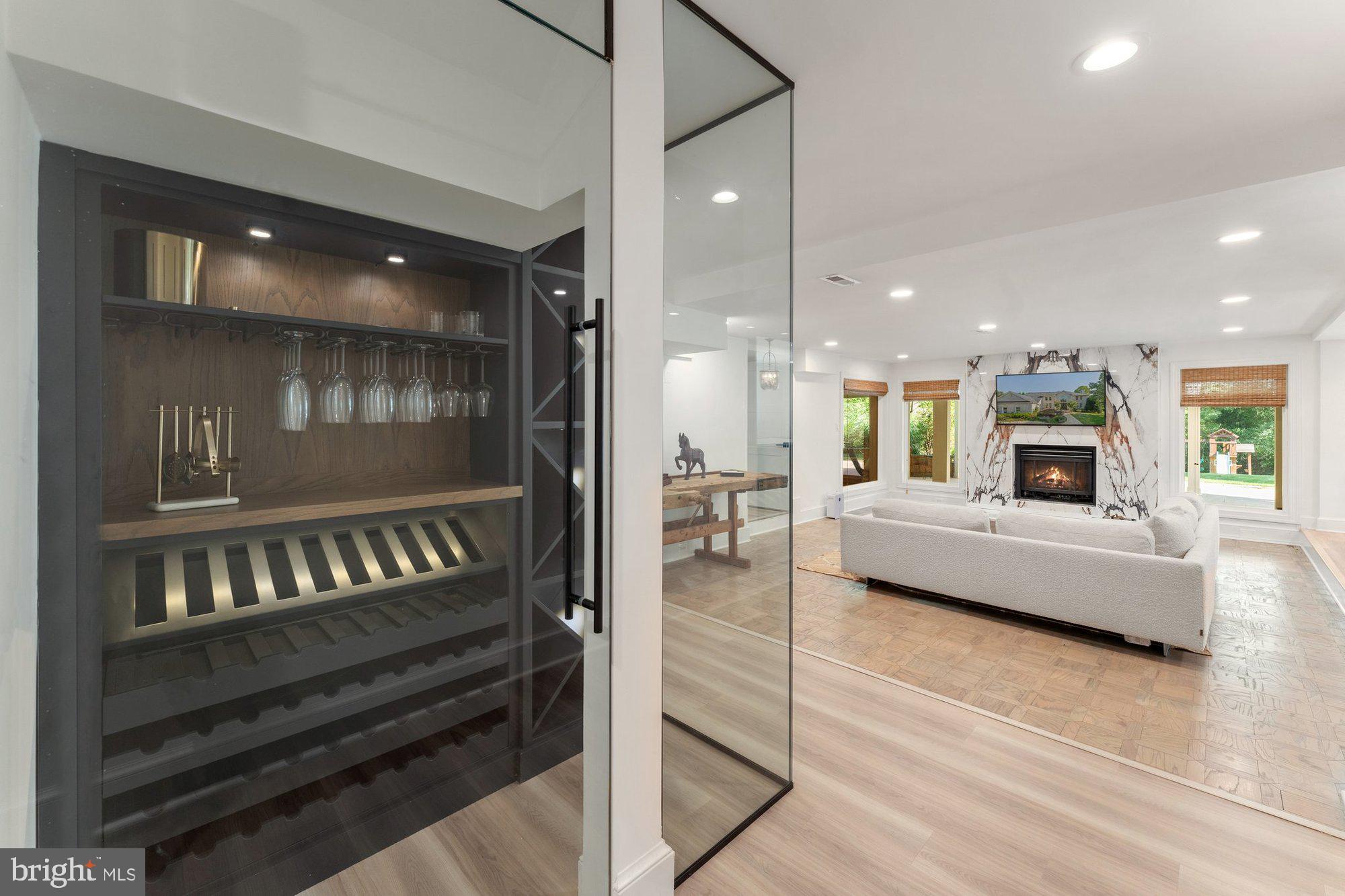 POLO PLACE - Residential