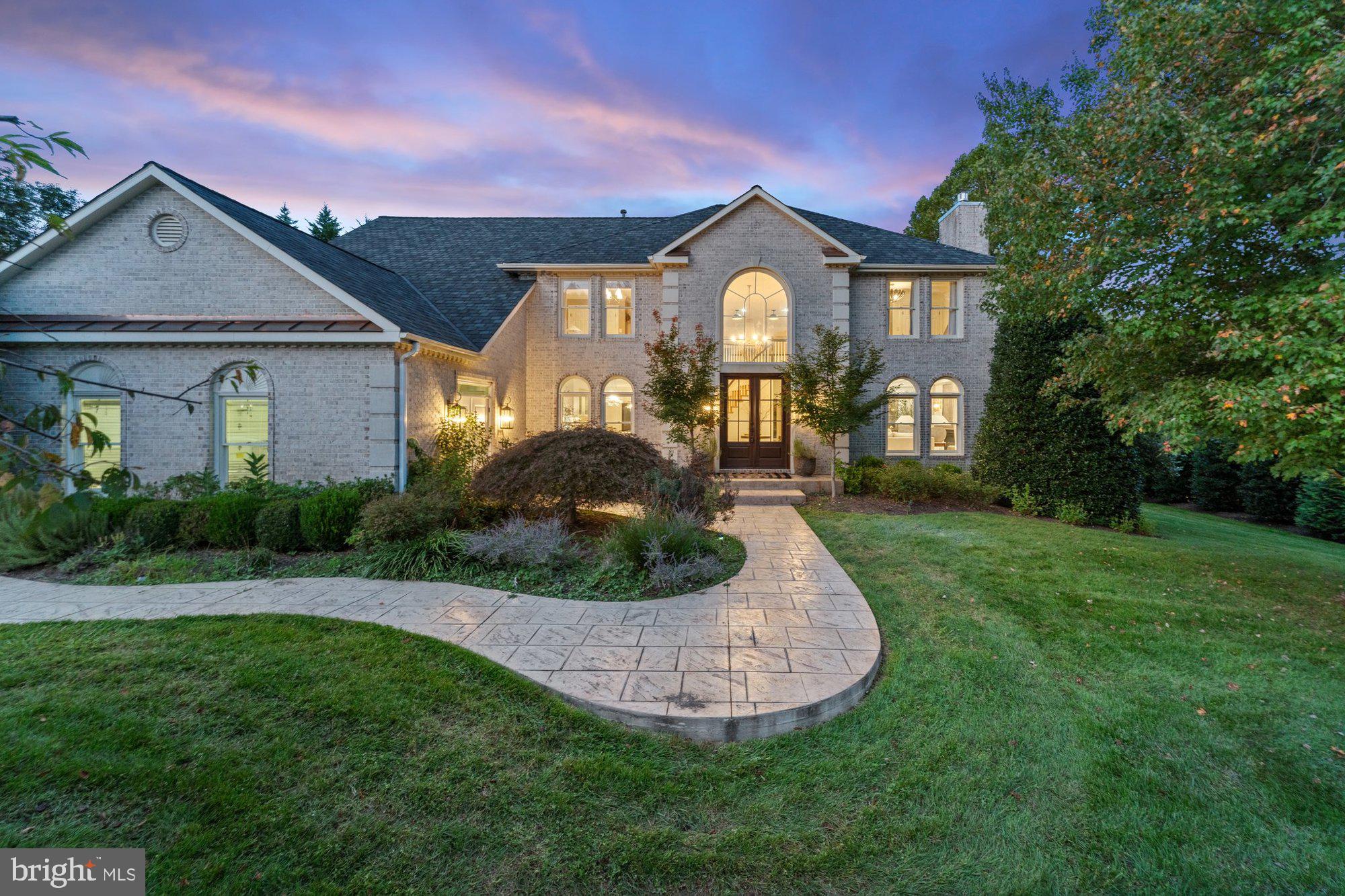 POLO PLACE - Residential