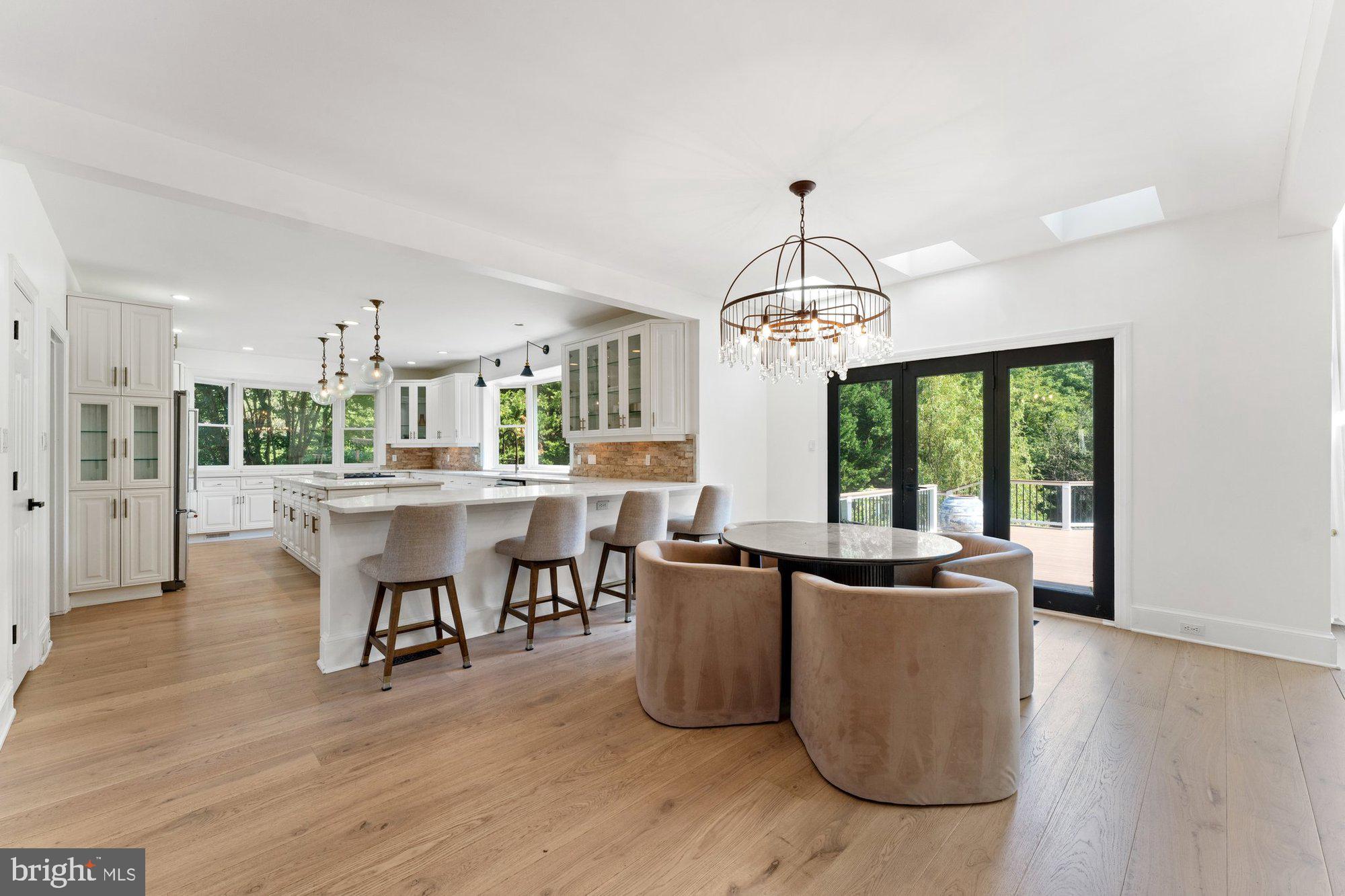 POLO PLACE - Residential