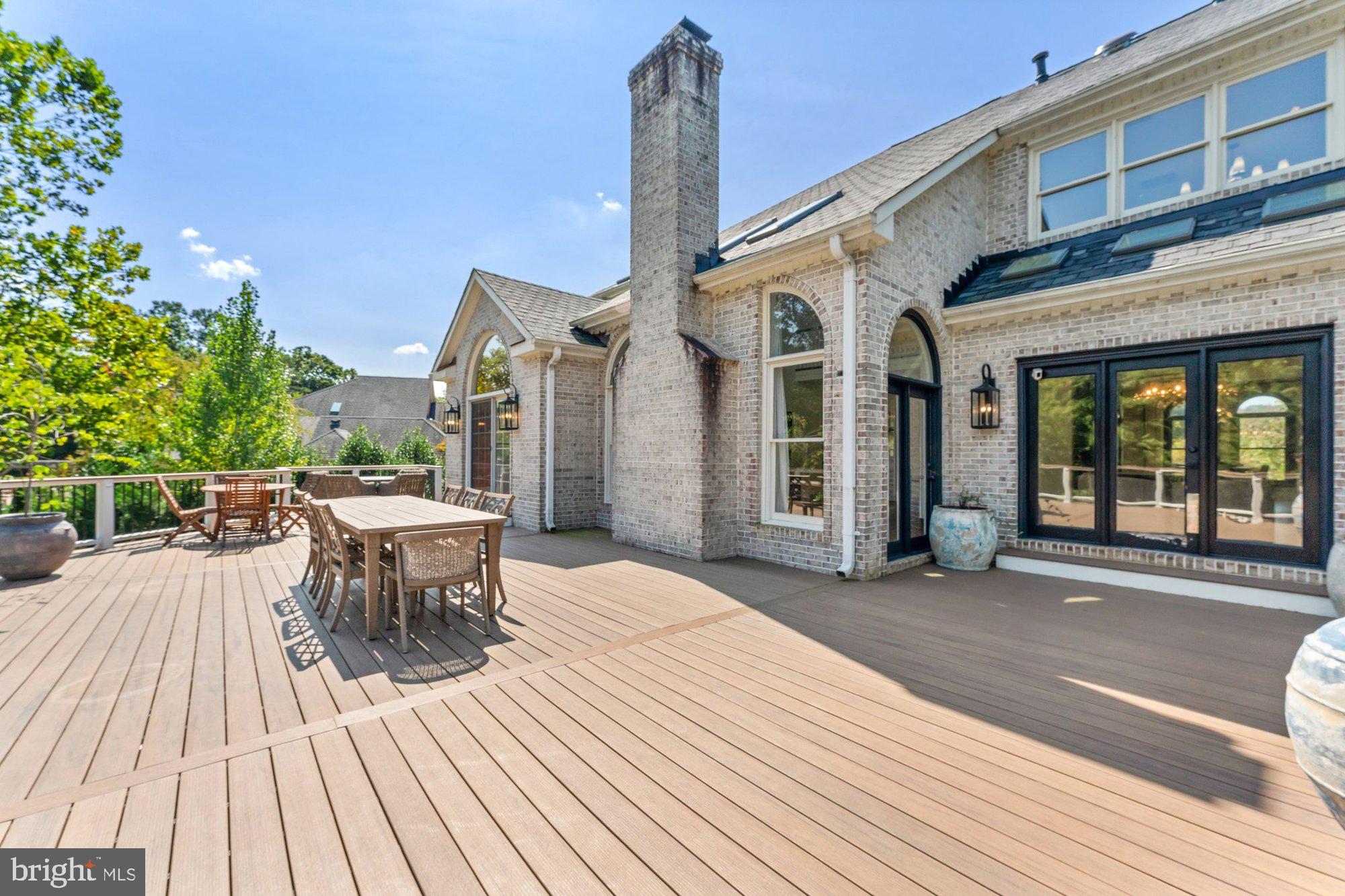 POLO PLACE - Residential