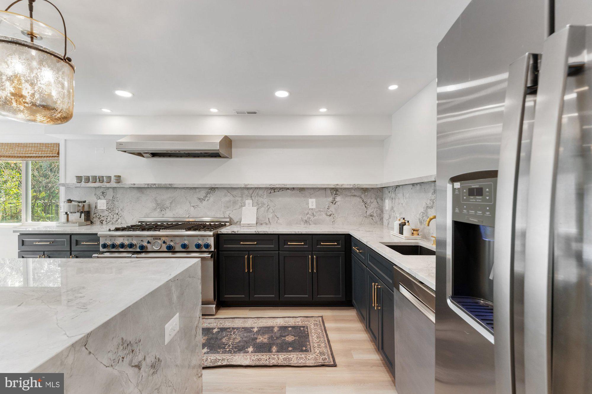 POLO PLACE - Residential