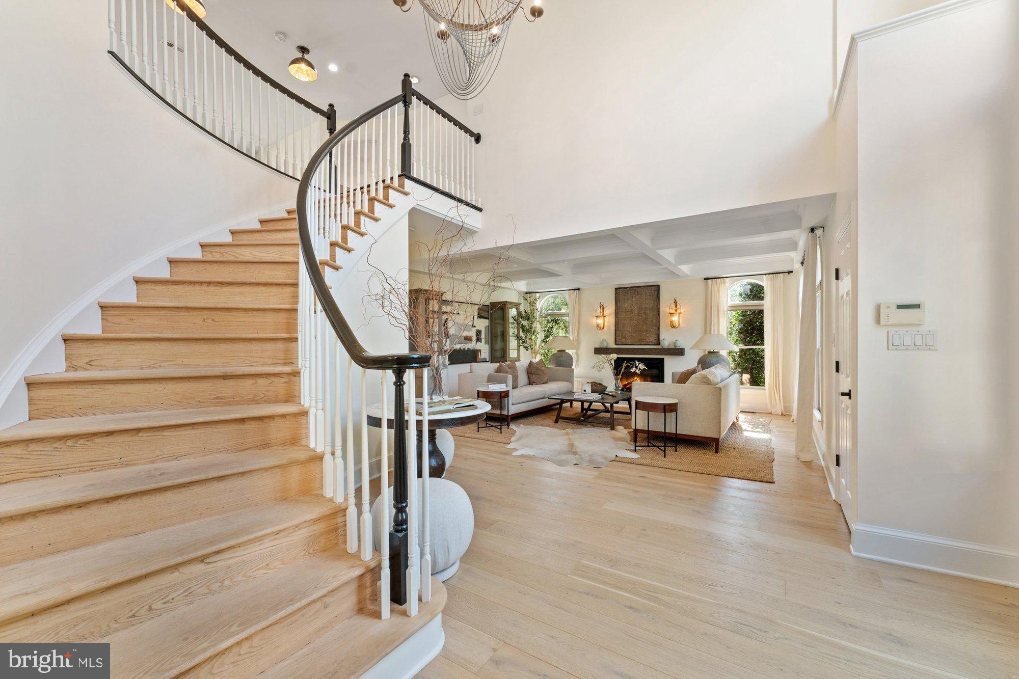 POLO PLACE - Residential