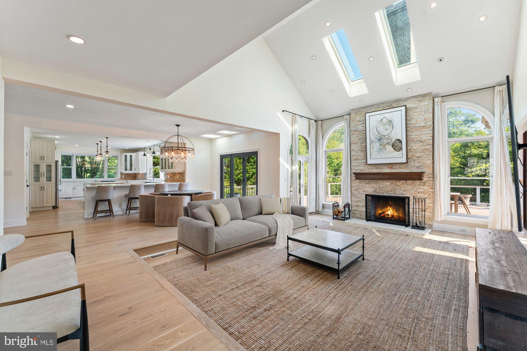 POLO PLACE - Residential