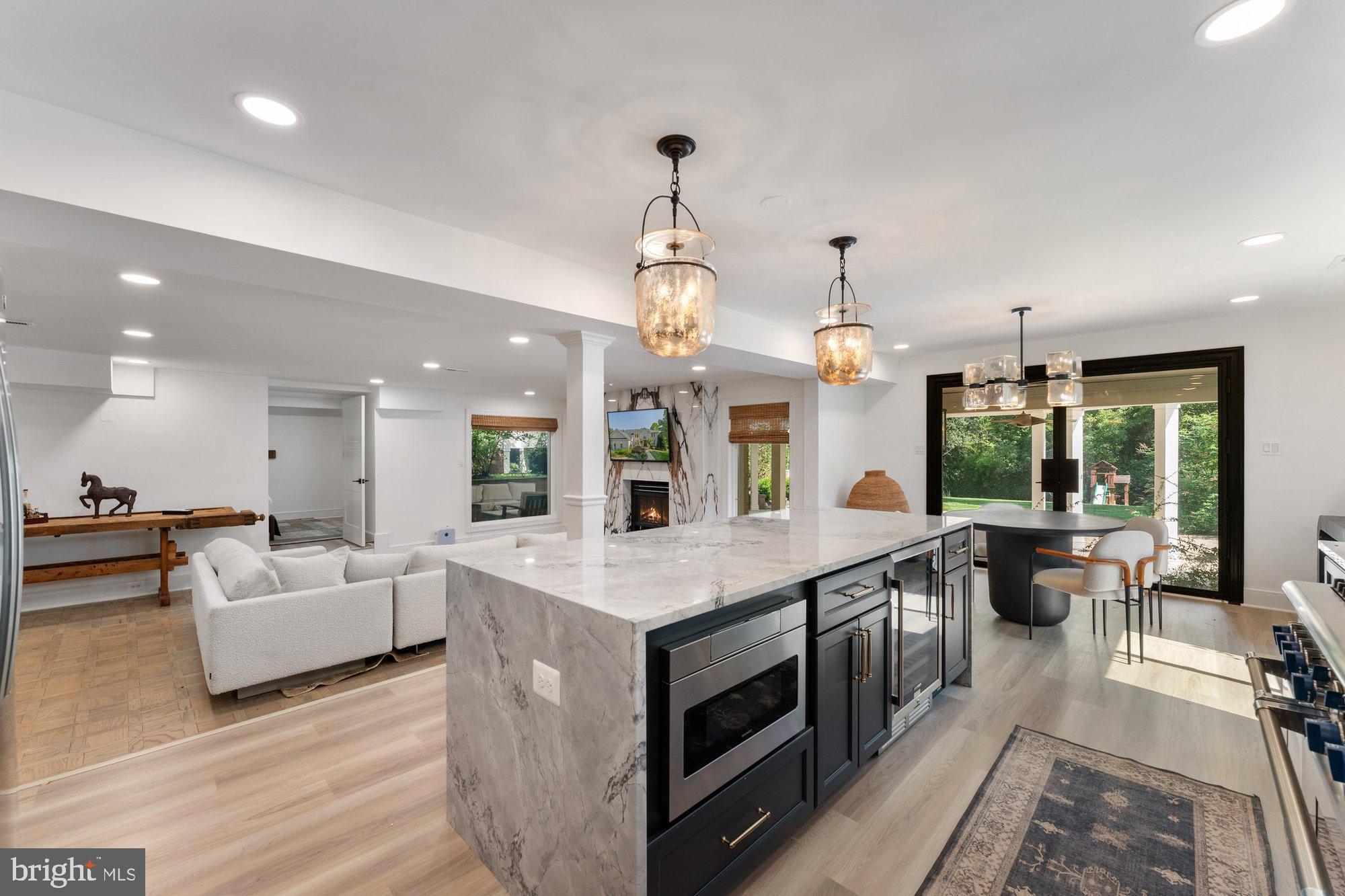 POLO PLACE - Residential