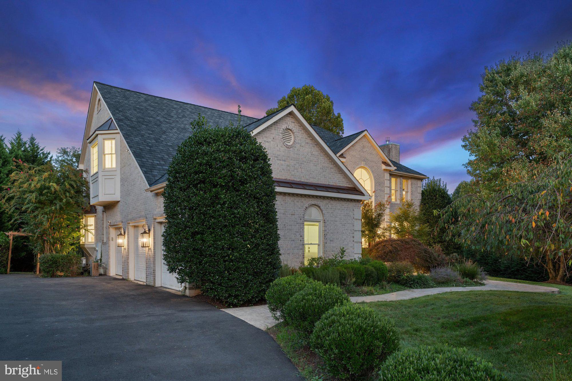 POLO PLACE - Residential