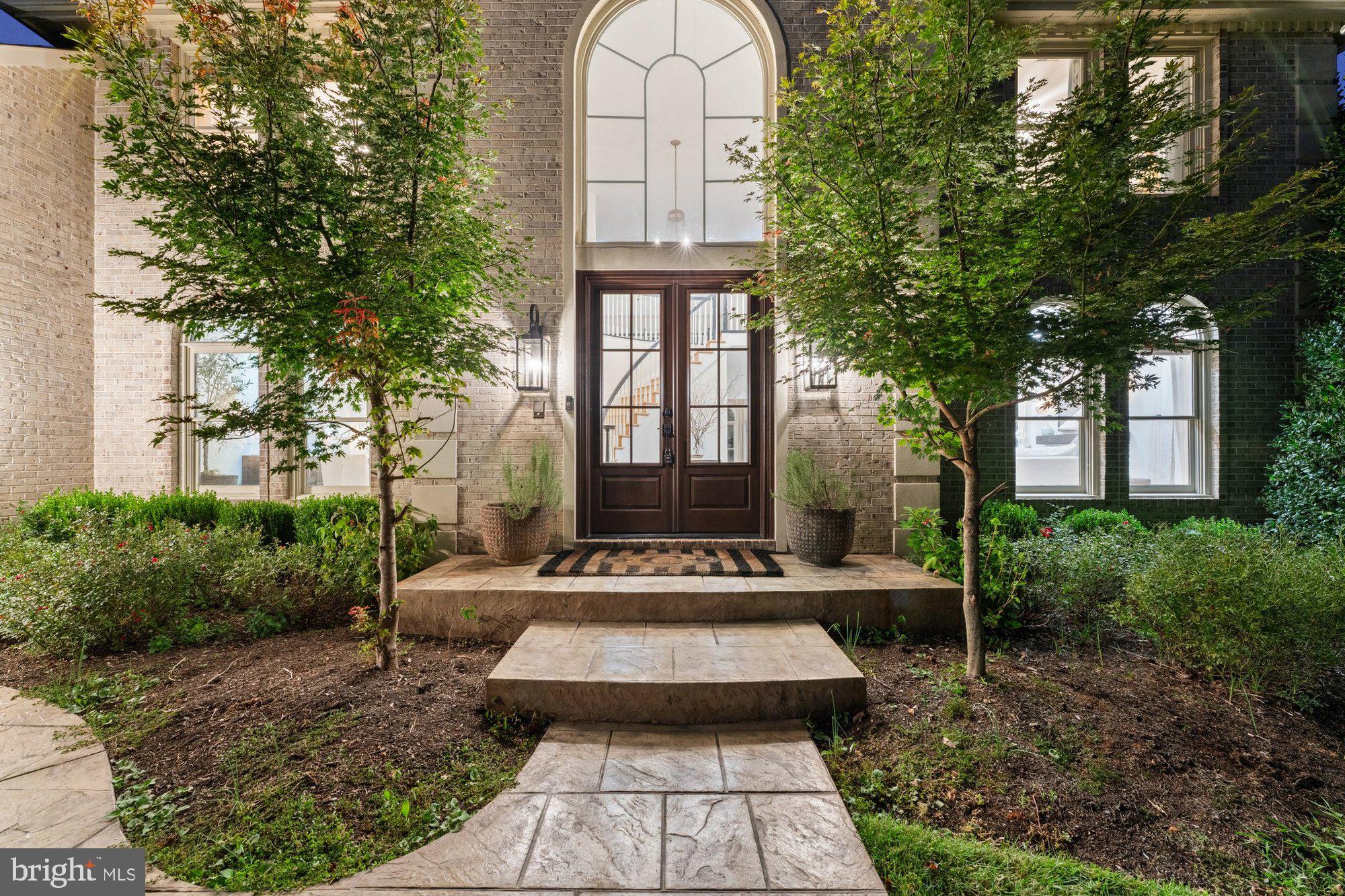 POLO PLACE - Residential