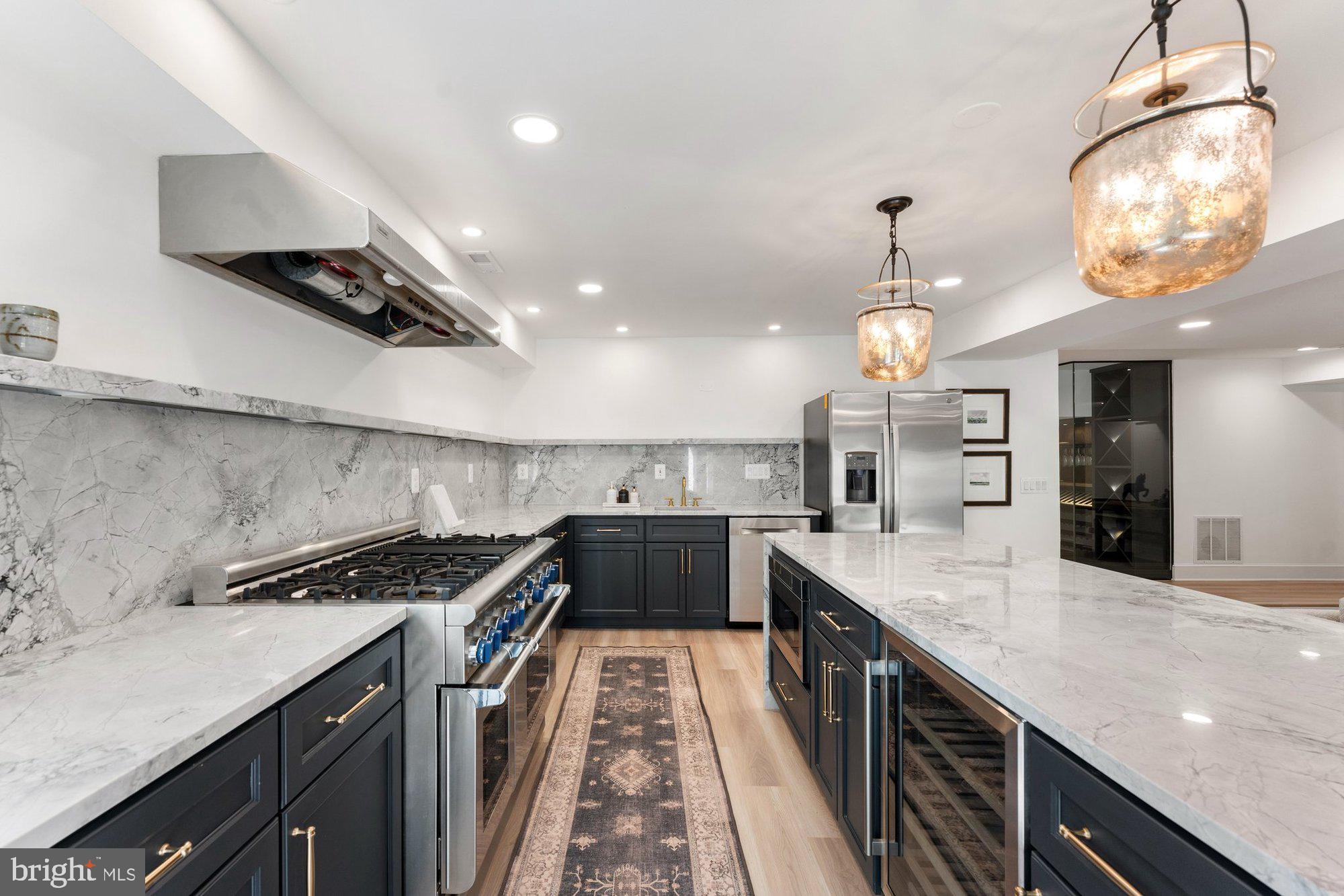 POLO PLACE - Residential