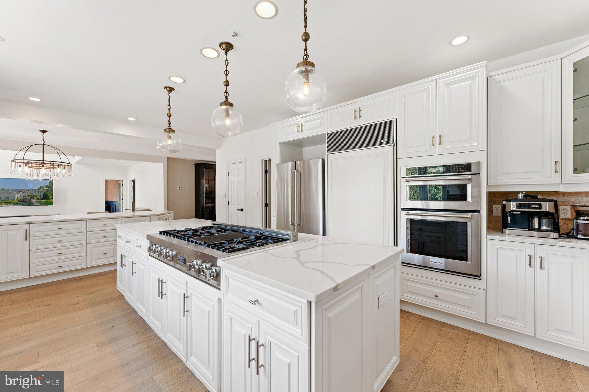 POLO PLACE - Residential