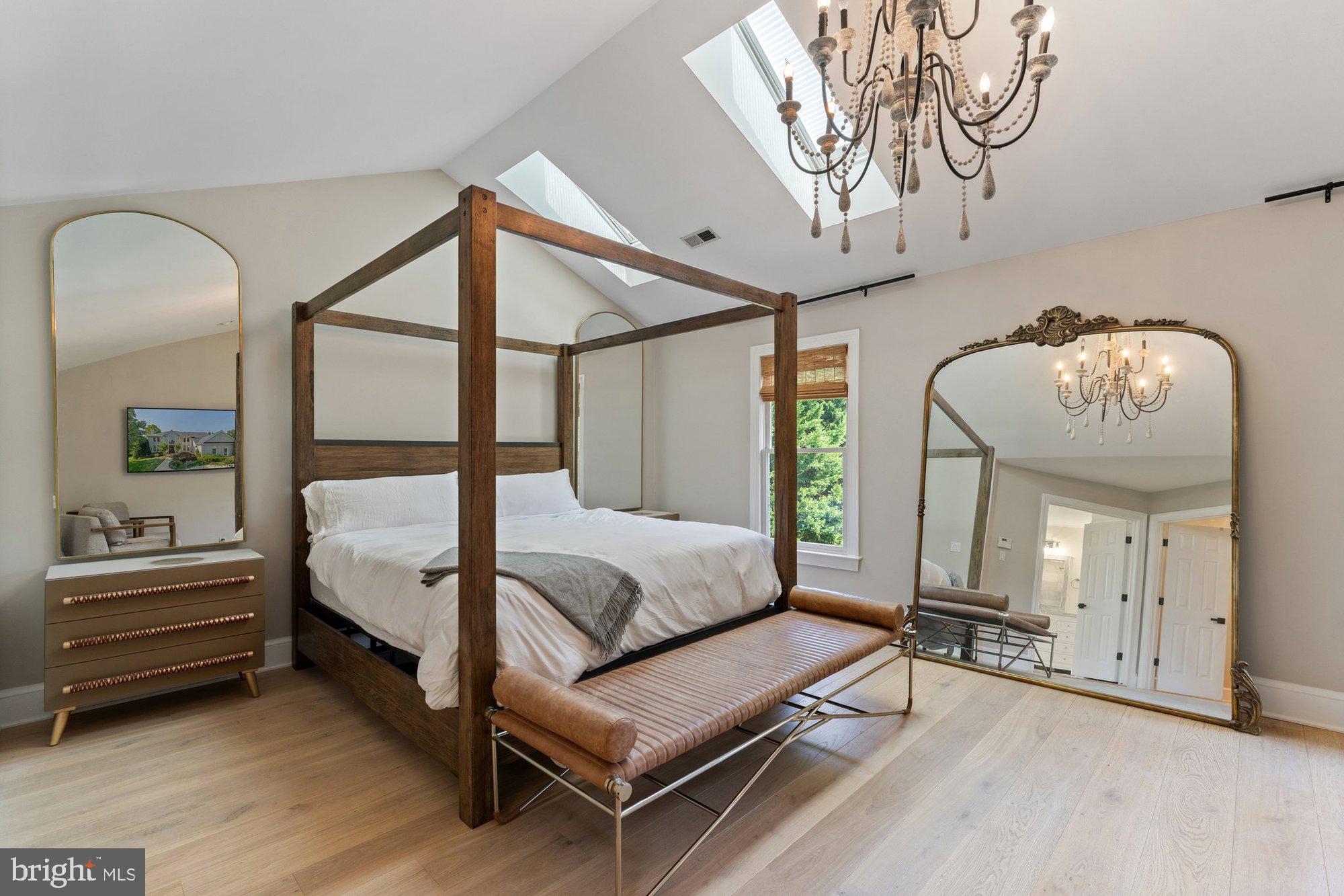 POLO PLACE - Residential