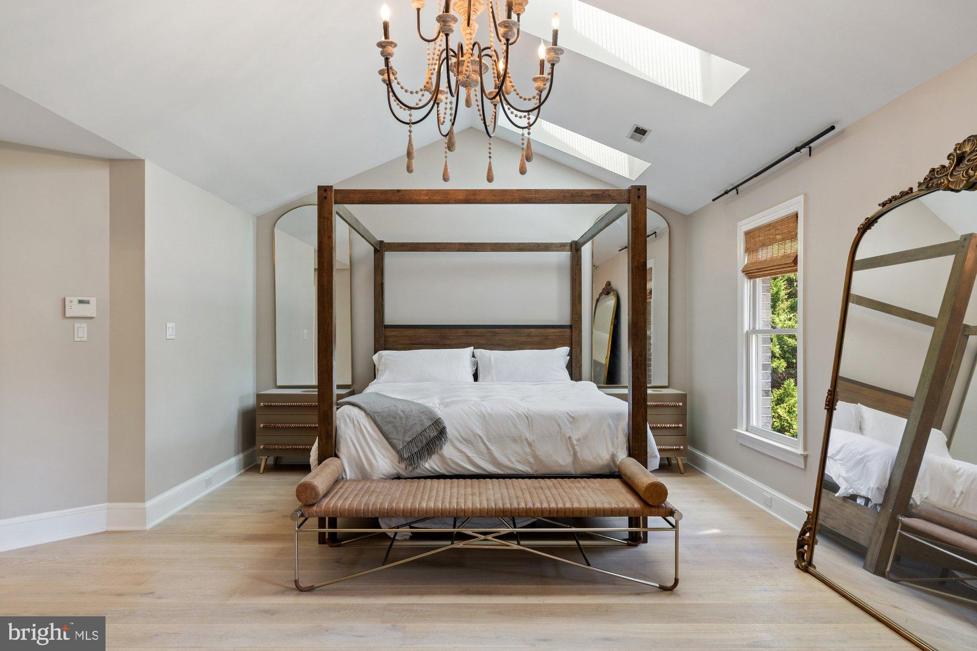 POLO PLACE - Residential