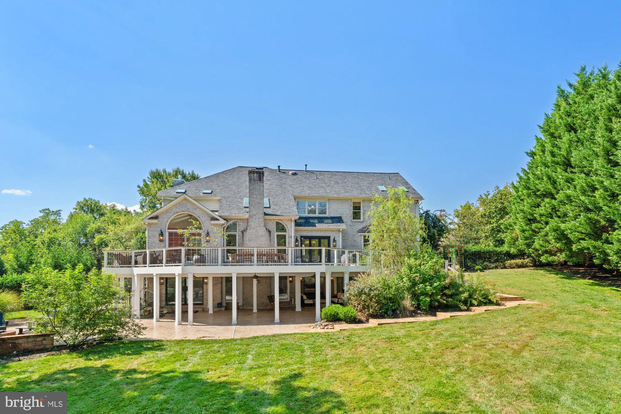 POLO PLACE - Residential