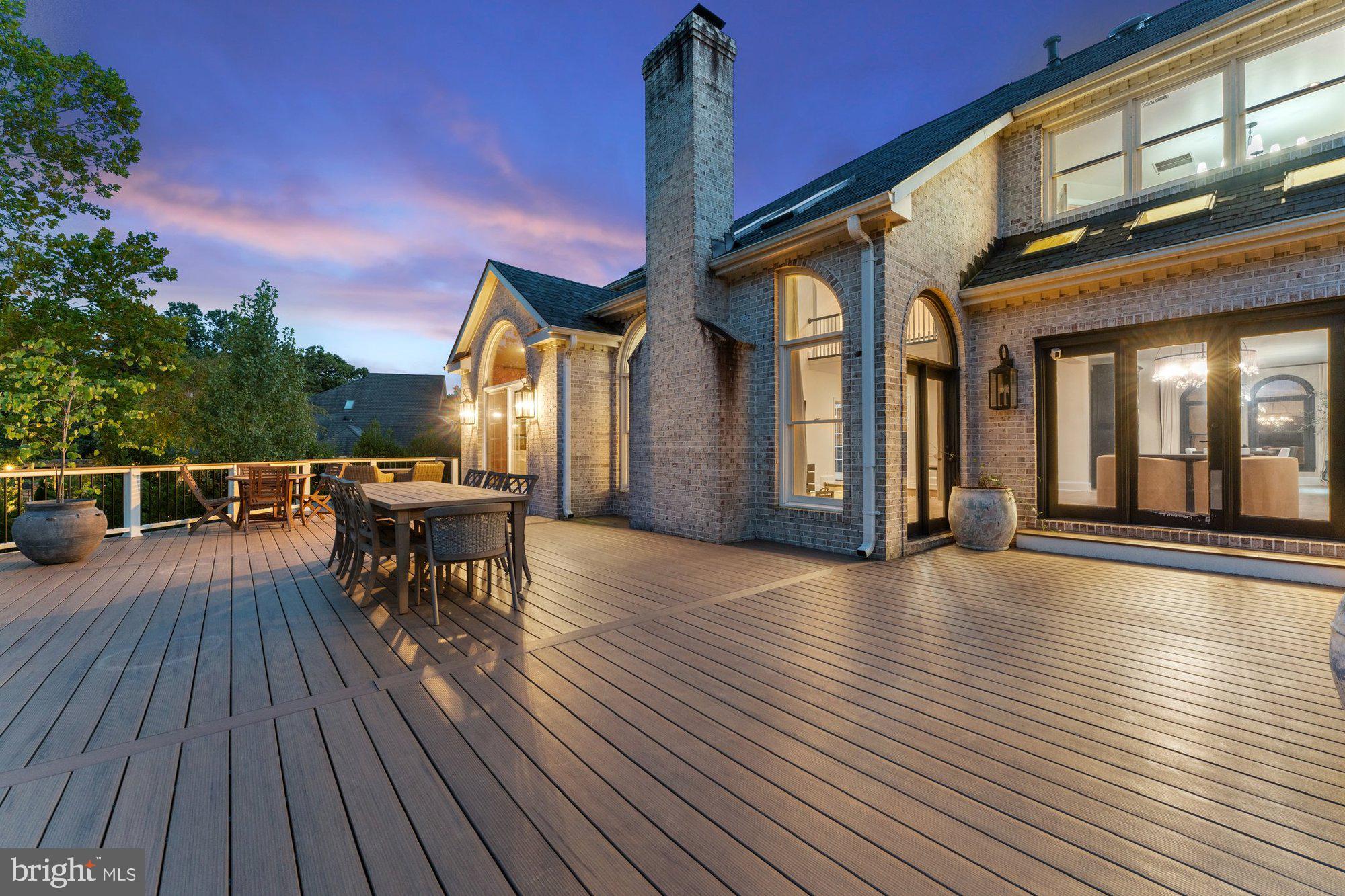 POLO PLACE - Residential