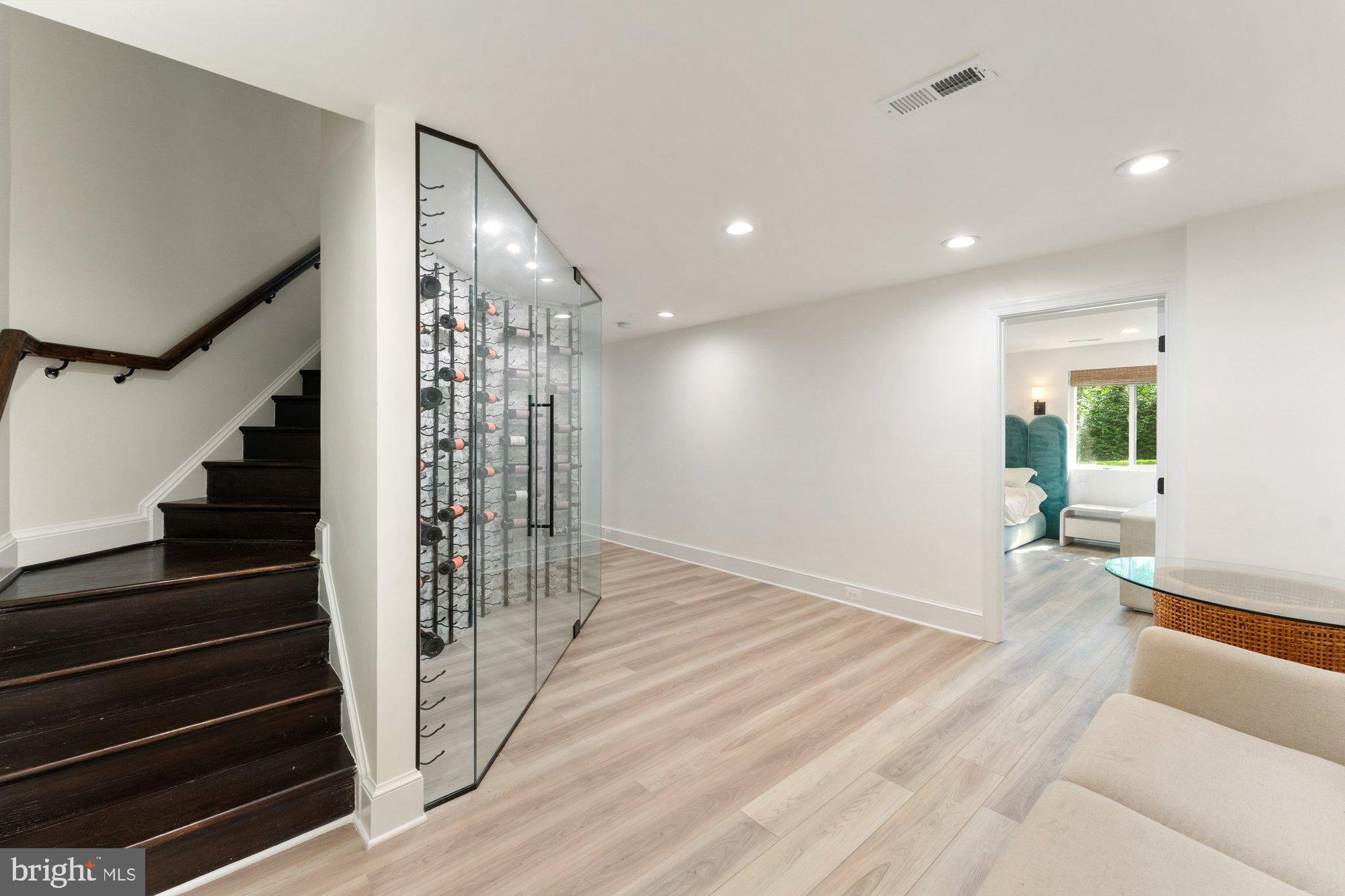 POLO PLACE - Residential