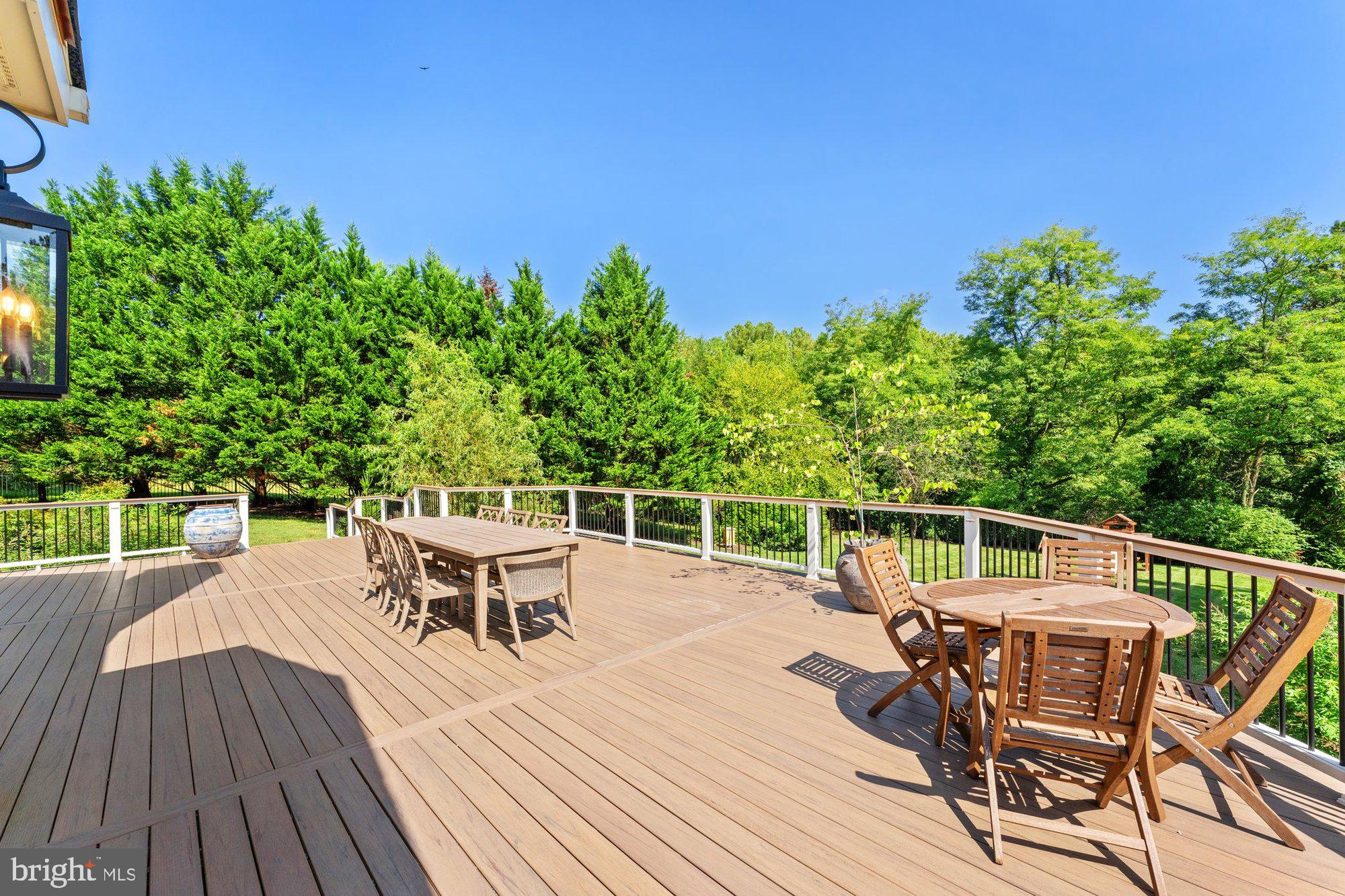 POLO PLACE - Residential