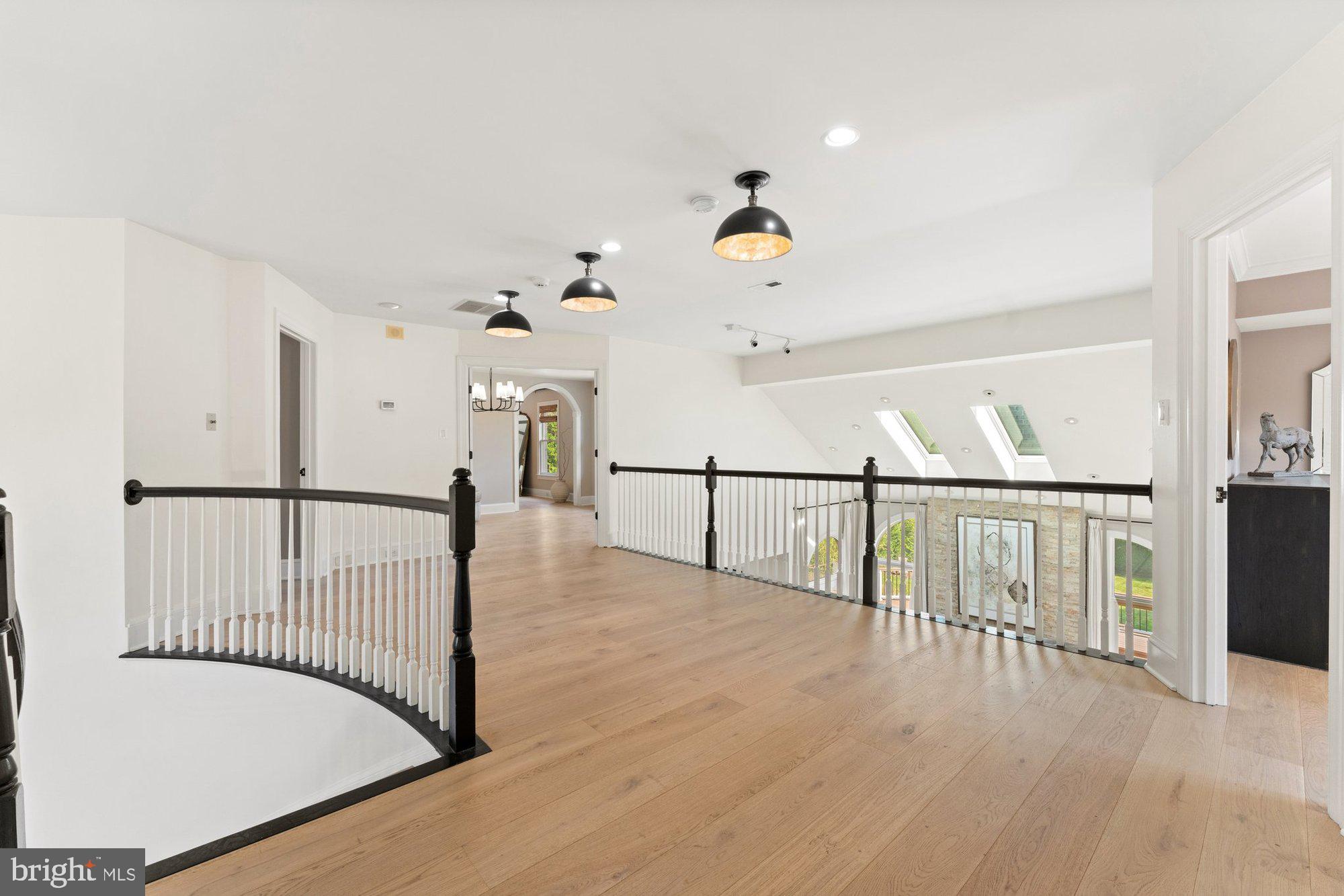 POLO PLACE - Residential