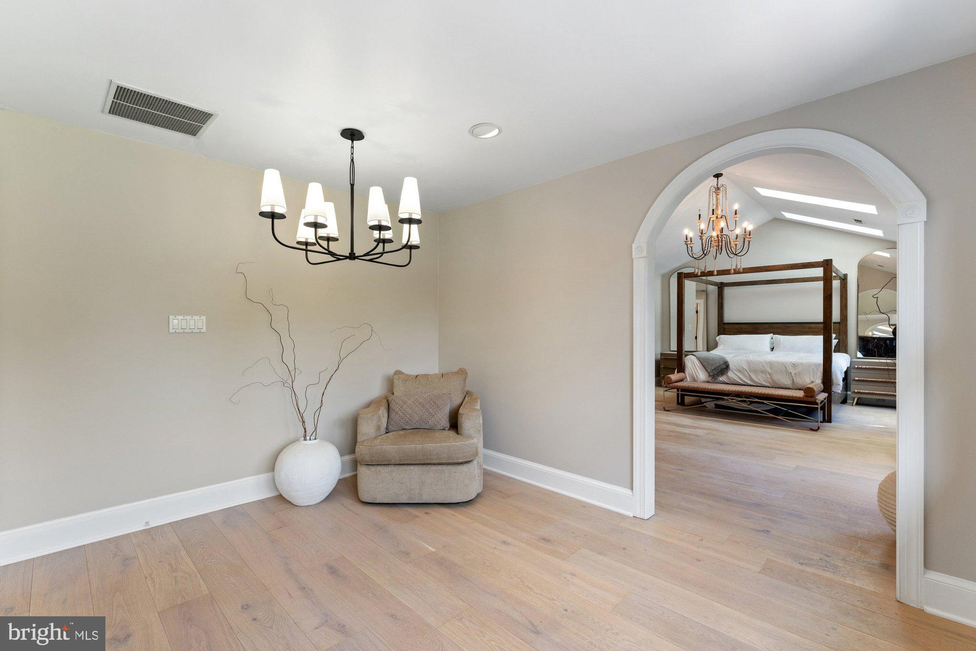 POLO PLACE - Residential