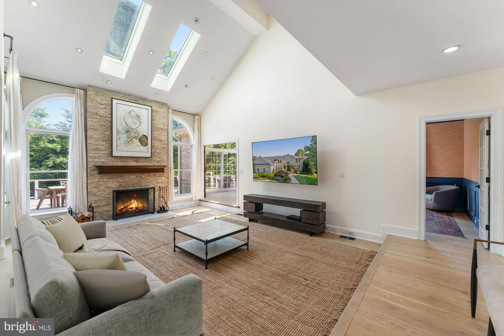 POLO PLACE - Residential