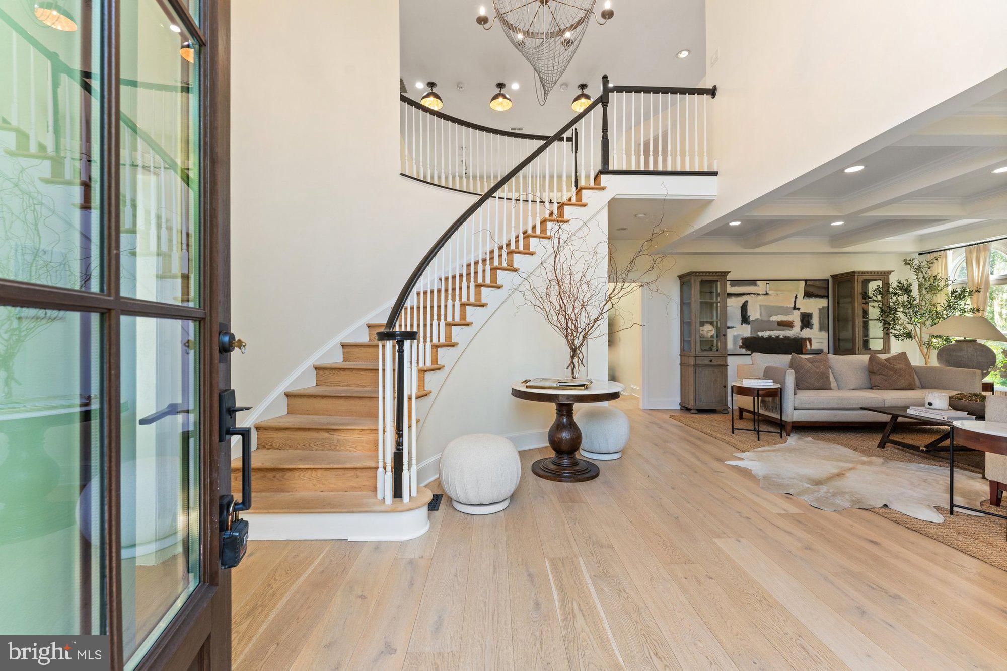 POLO PLACE - Residential