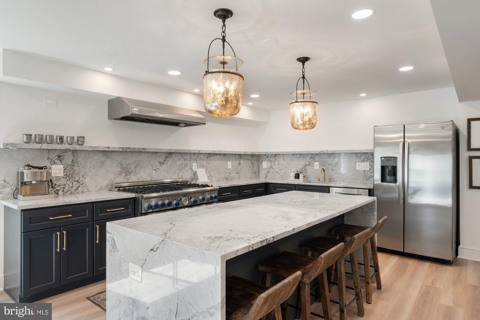 POLO PLACE - Residential