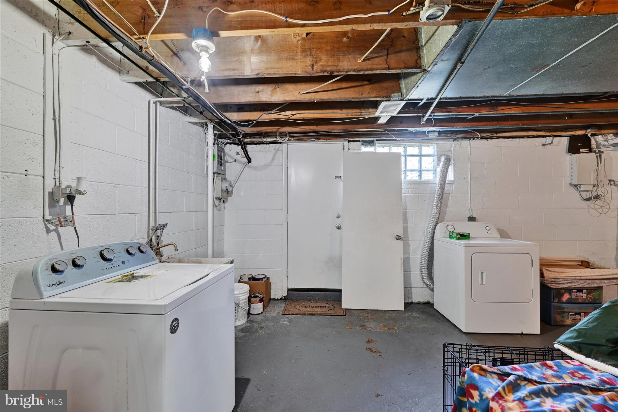 FOX RIDGE MANOR - Residential