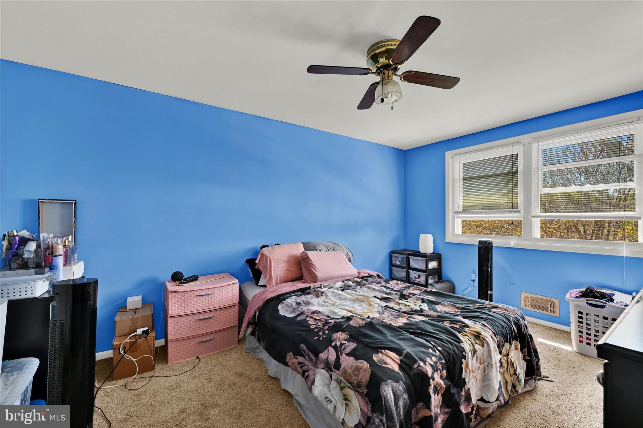 FOX RIDGE MANOR - Residential