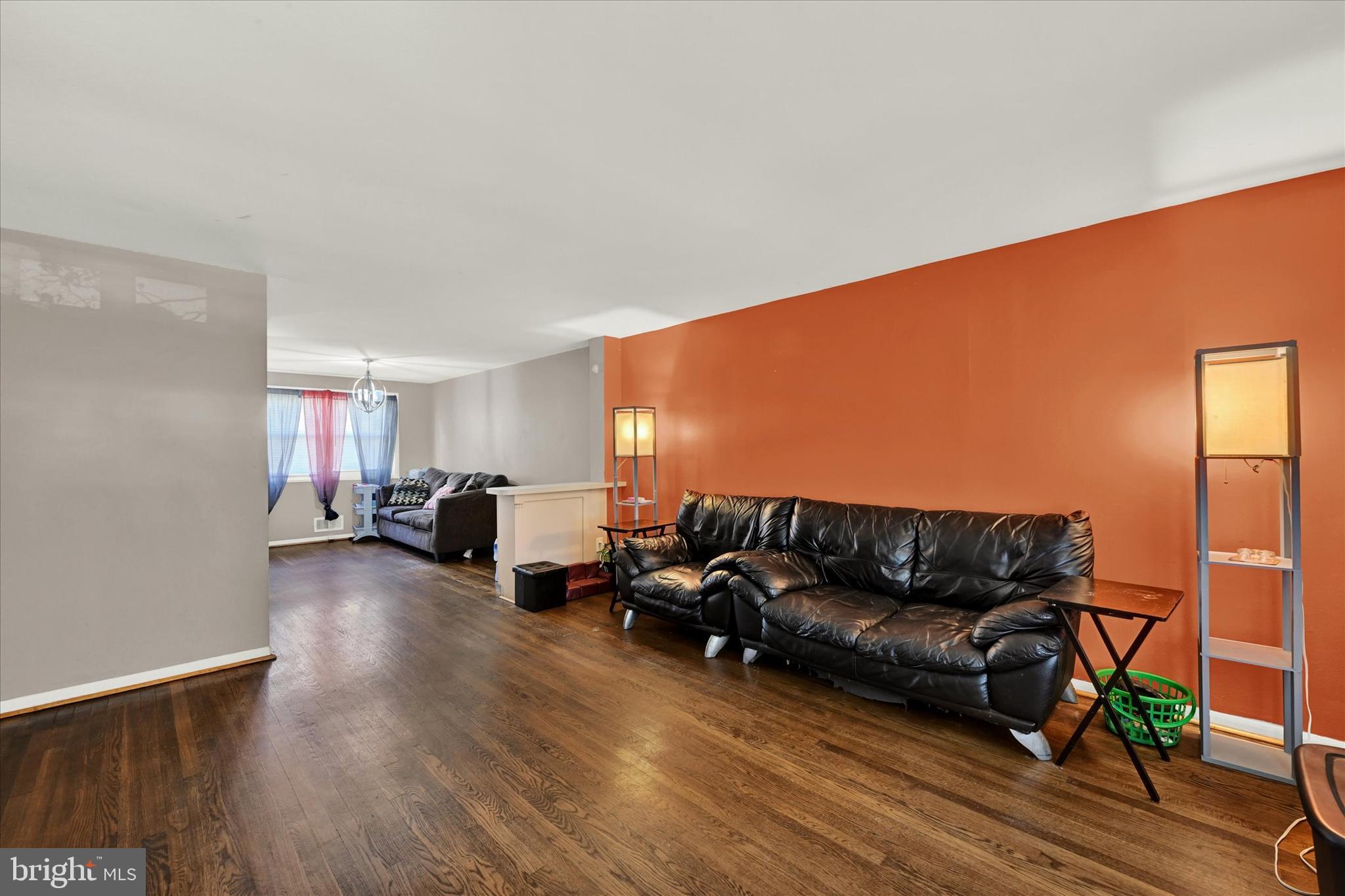 FOX RIDGE MANOR - Residential