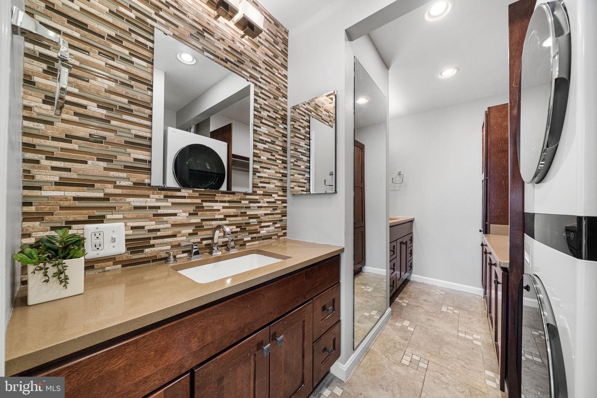 KINGS PARK WEST - Residential