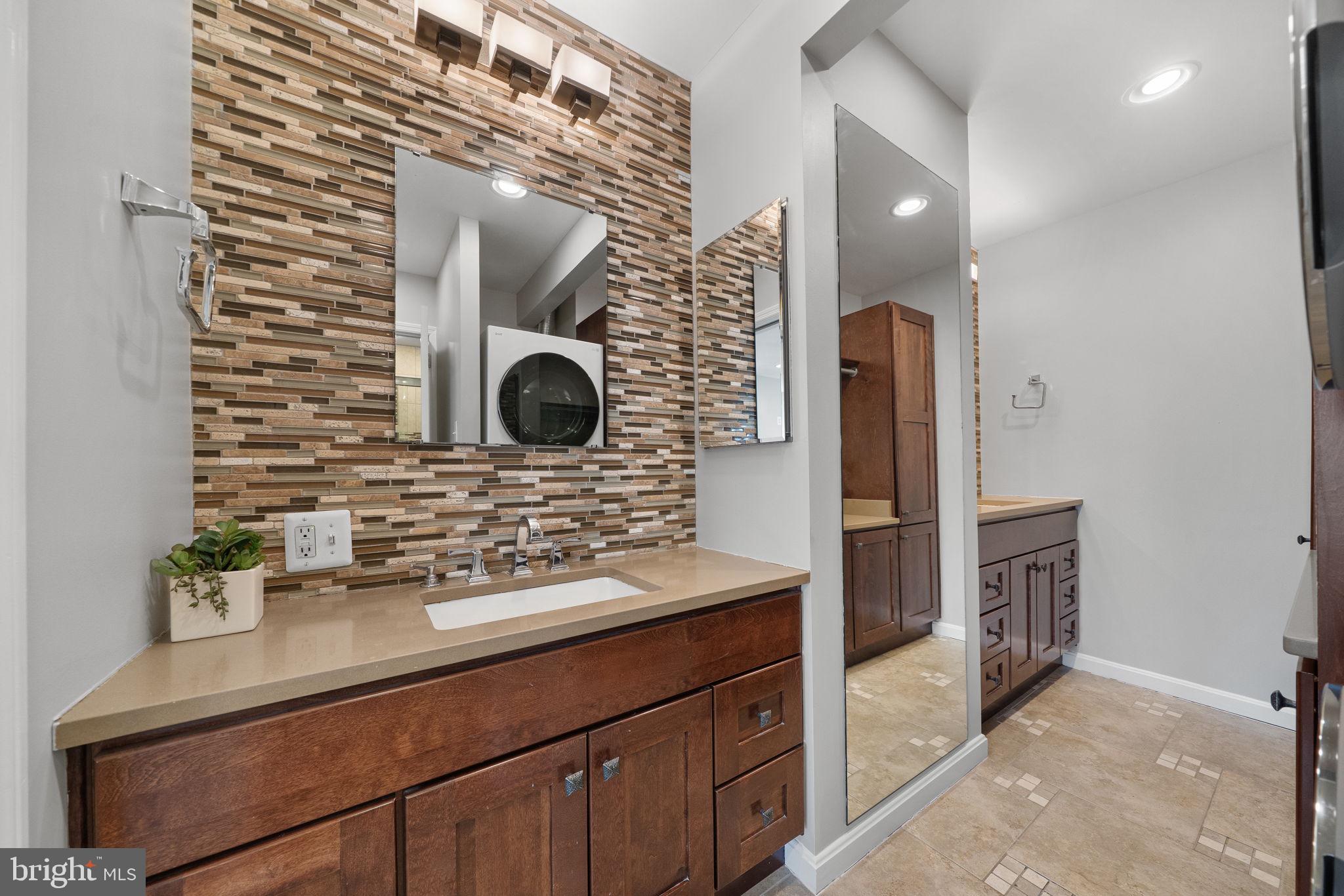 KINGS PARK WEST - Residential