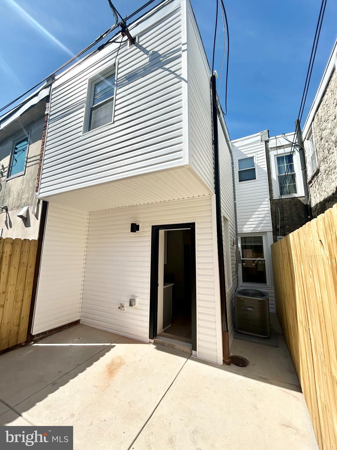 FAIRMOUNT - Residential