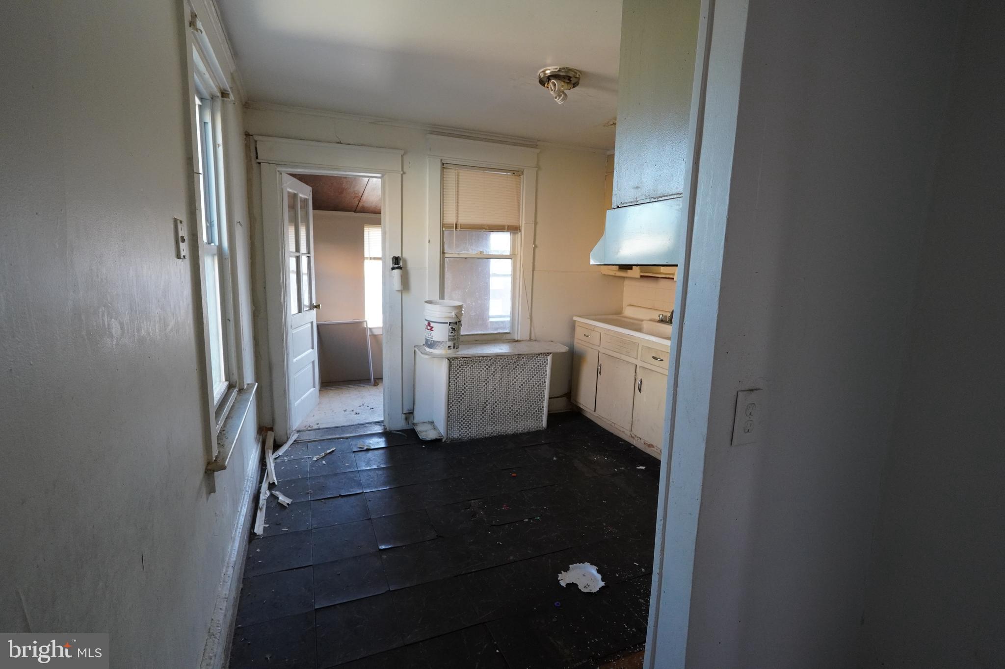 COBBS CREEK - Commercial Sale