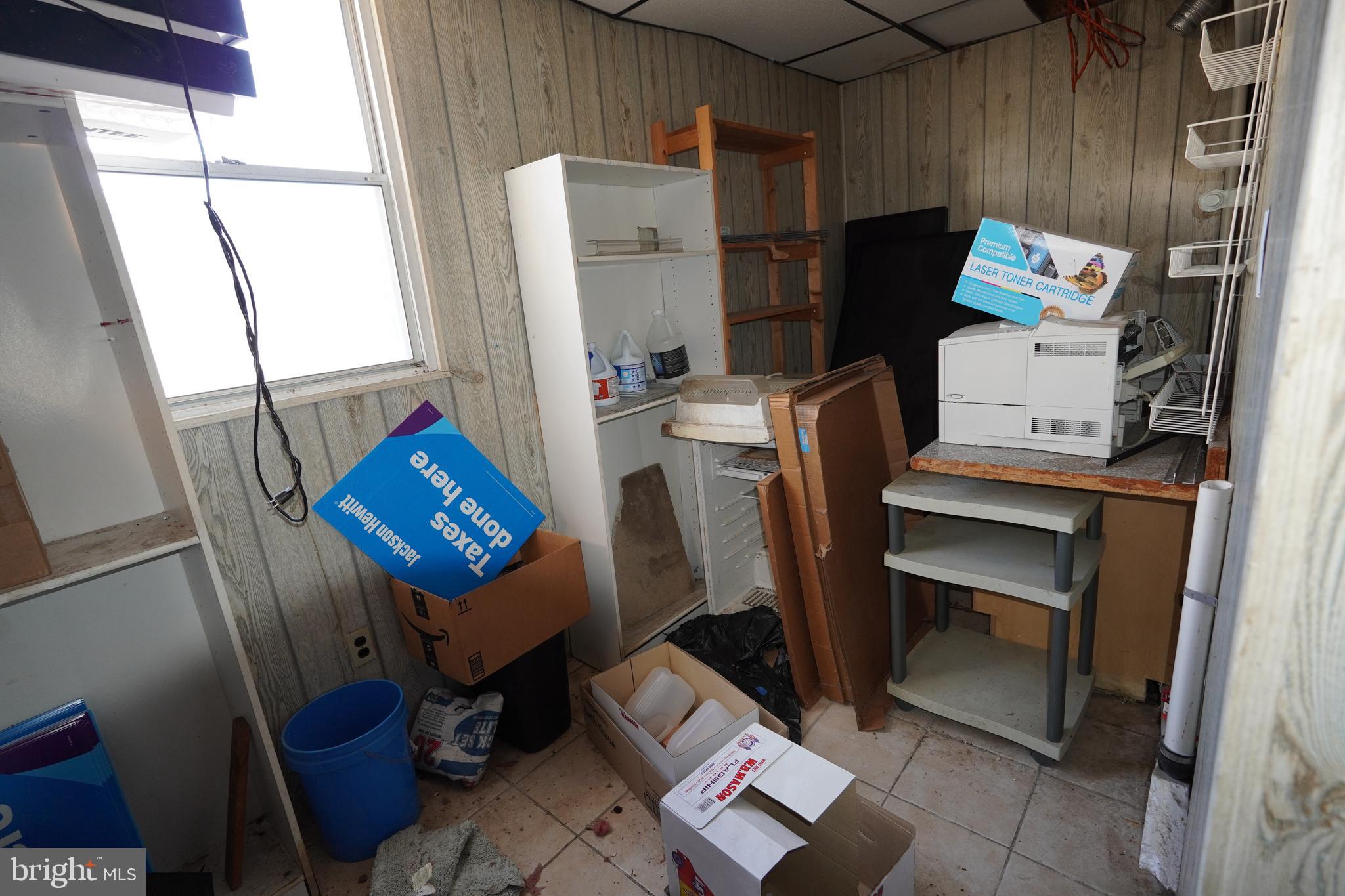 COBBS CREEK - Commercial Sale