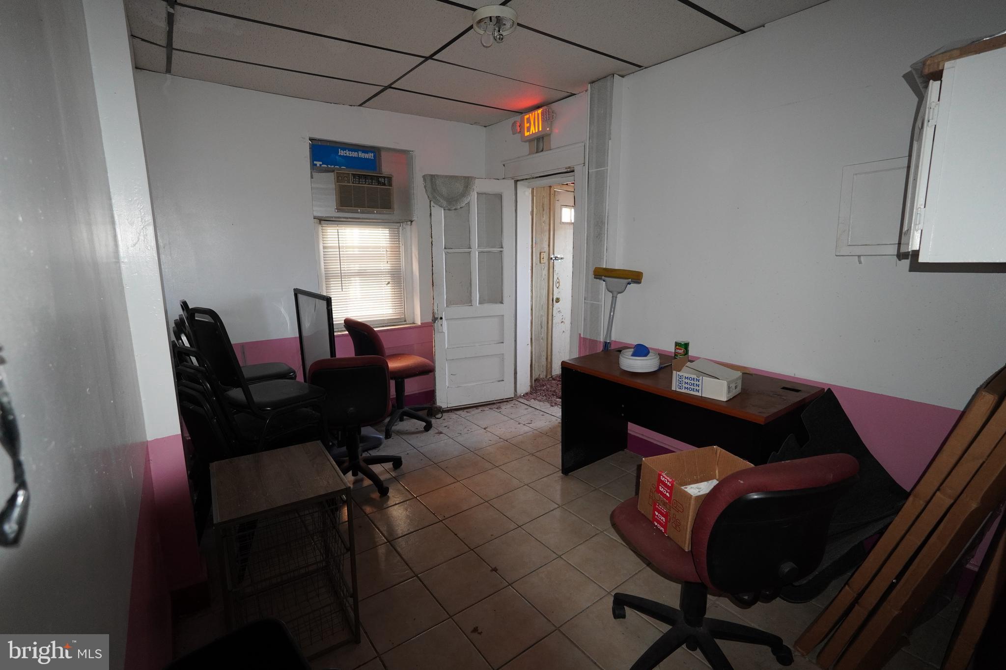 COBBS CREEK - Commercial Sale