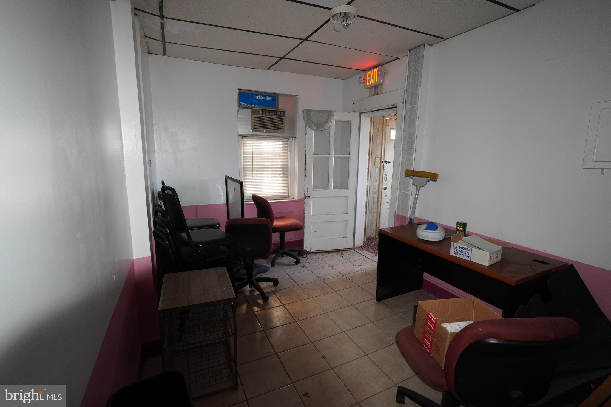 COBBS CREEK - Commercial Sale