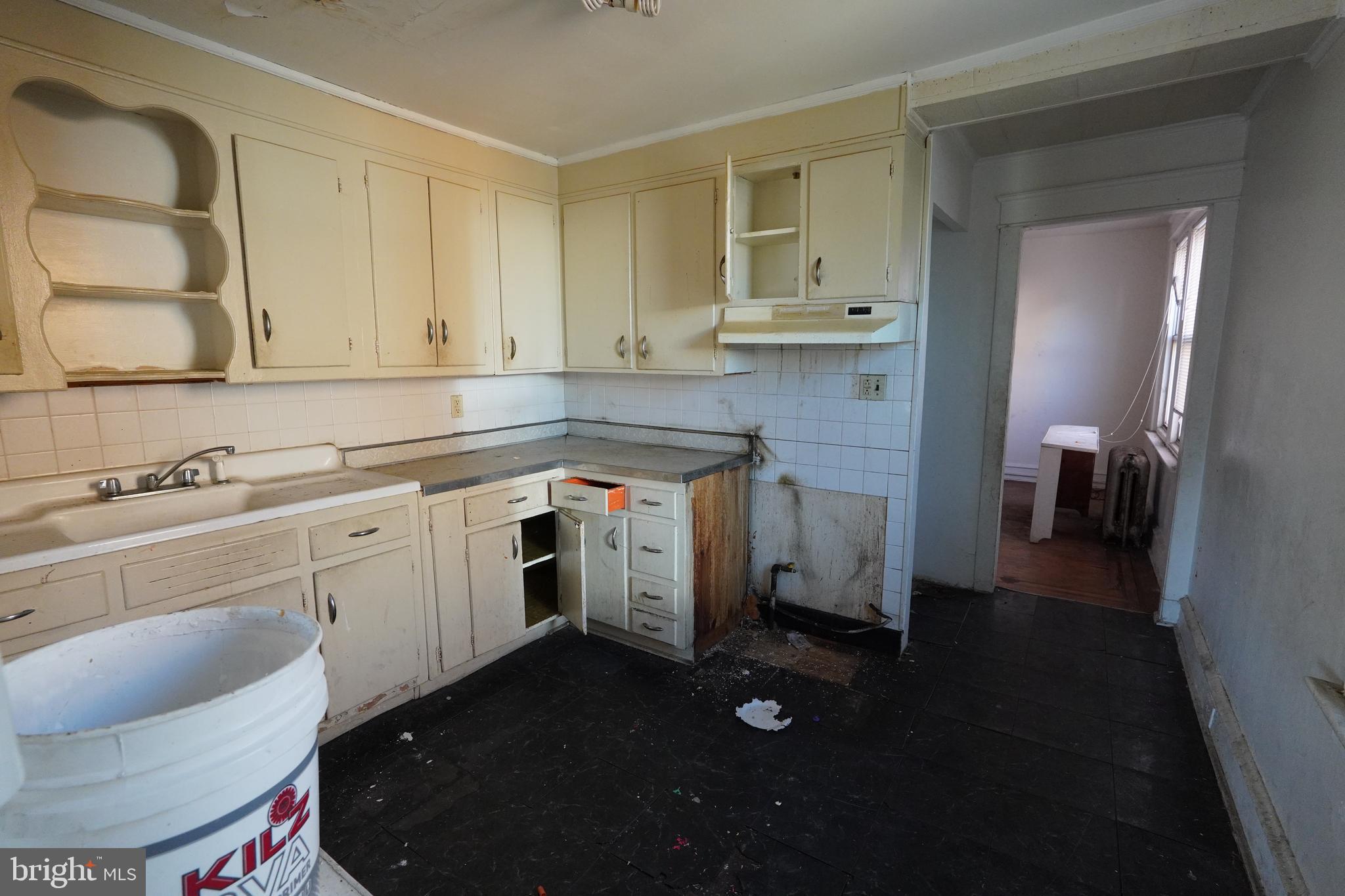 COBBS CREEK - Commercial Sale