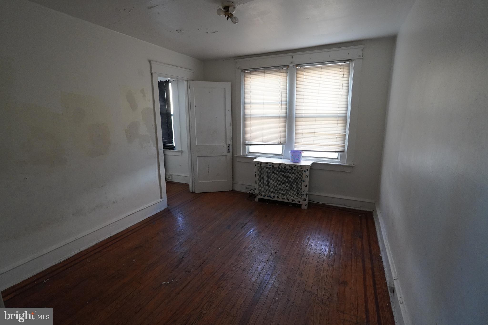 COBBS CREEK - Commercial Sale