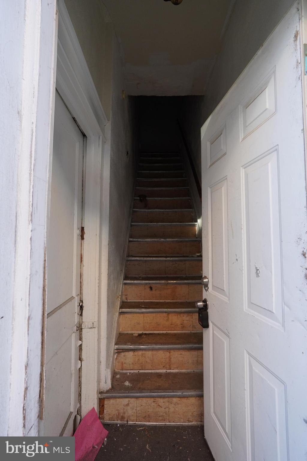 COBBS CREEK - Commercial Sale