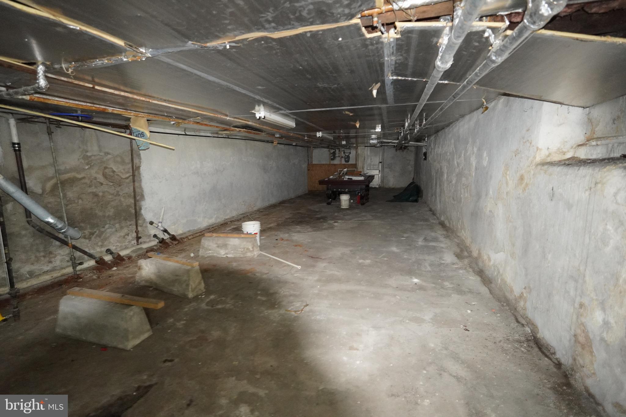 COBBS CREEK - Commercial Sale