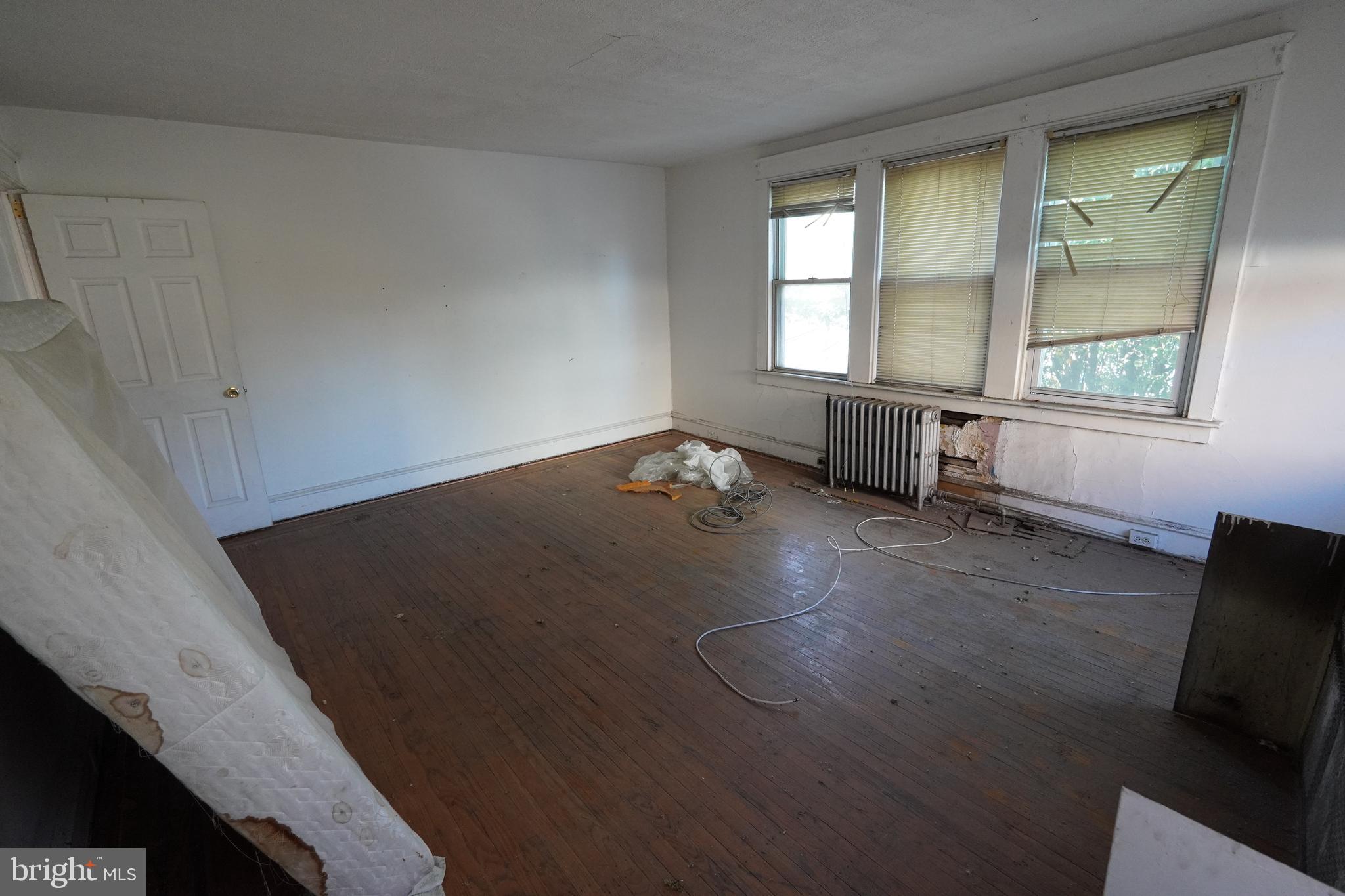 COBBS CREEK - Commercial Sale