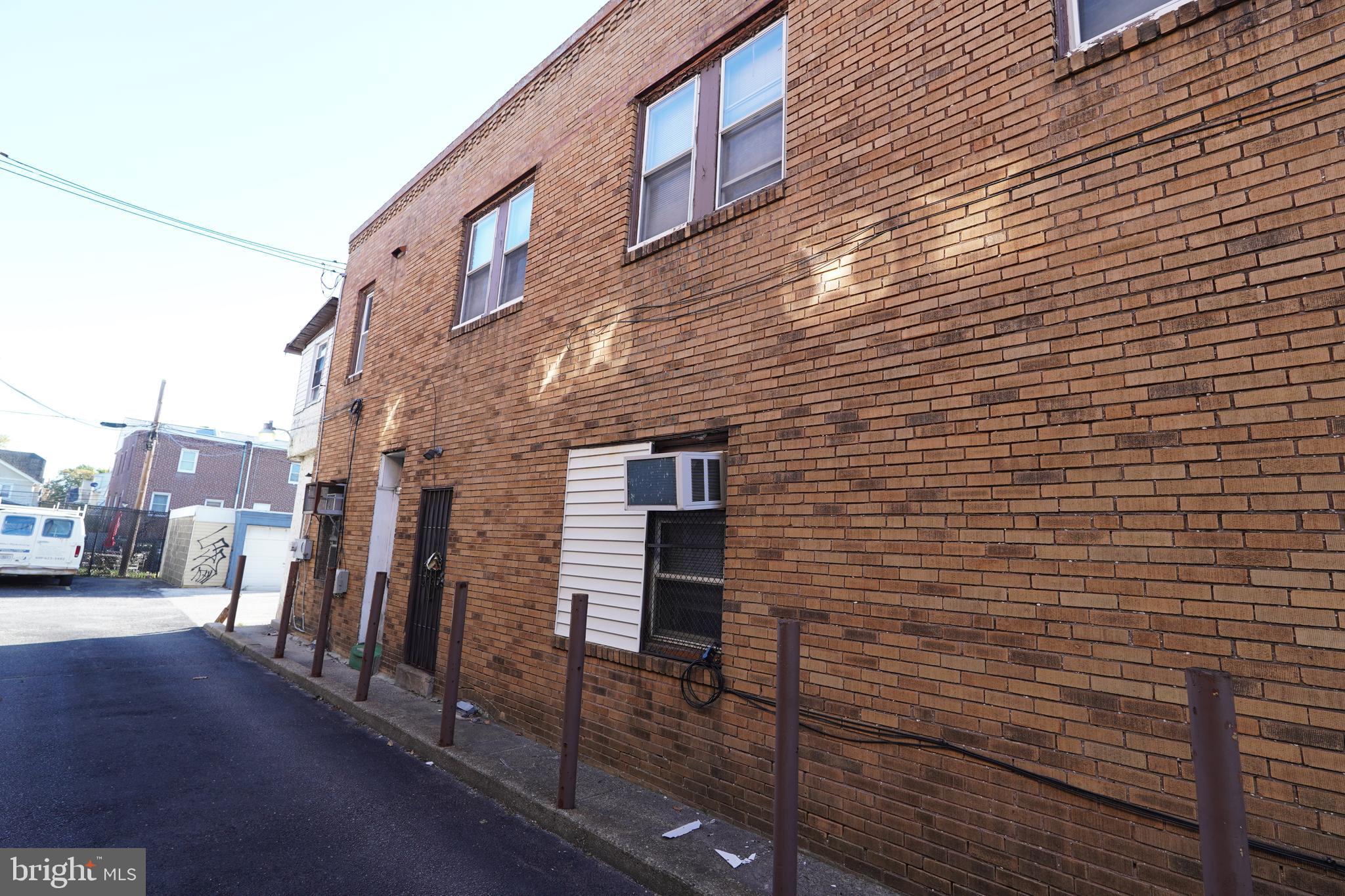 COBBS CREEK - Commercial Sale