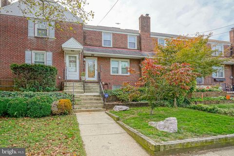 Photo of 818 Harrison Ave, OAKLYN, NJ 08107 (MLS # NJCD2104400)