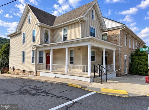 Homes For Sale - 300 W Main Street<br/> ELIZABETHVILLE, PA 17023
